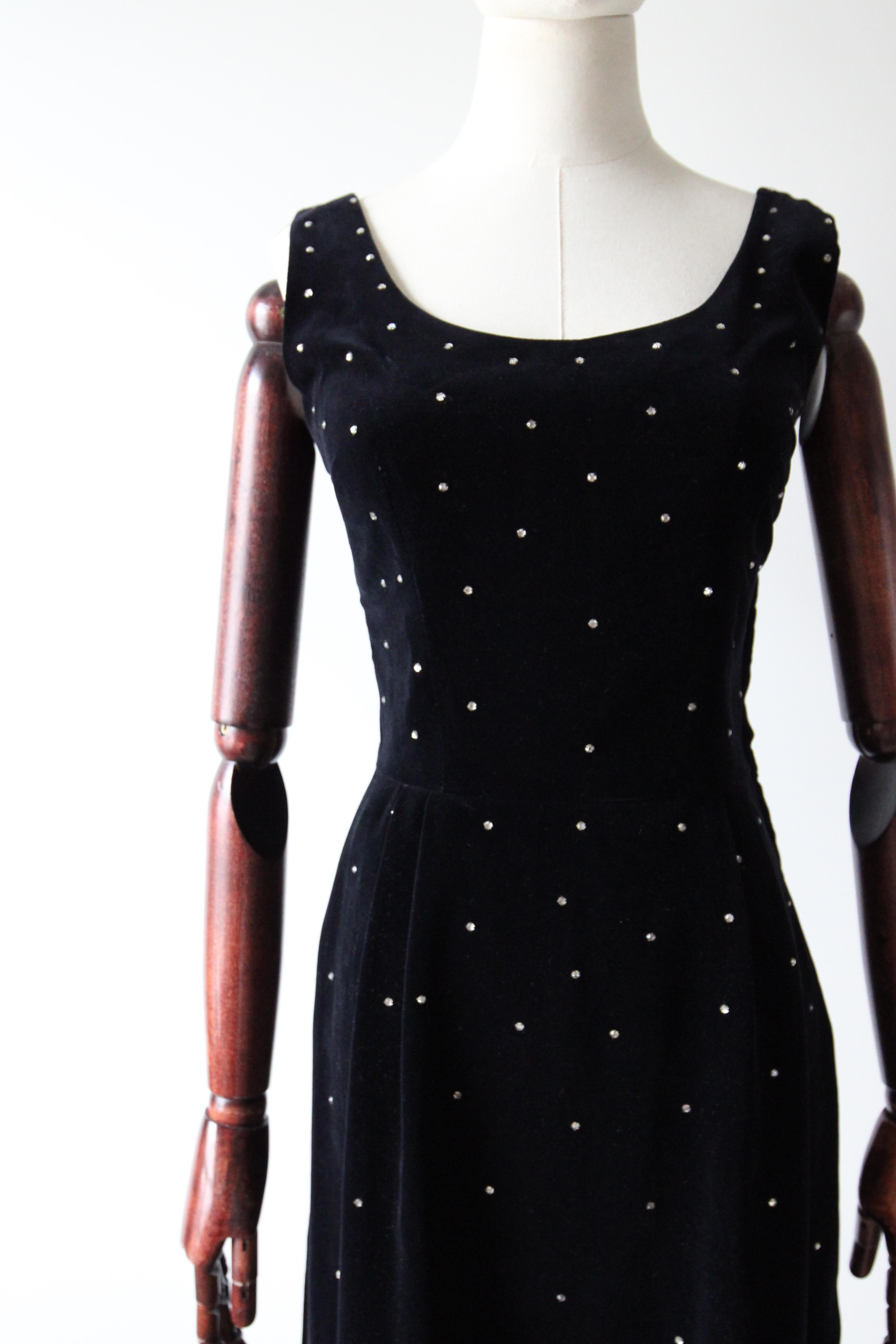 Vintage 1950's Black Velvet Cocktail Dress Silver Rhinestone Dress UK 8 US 4 In Good Condition For Sale In Cheltenham, GB