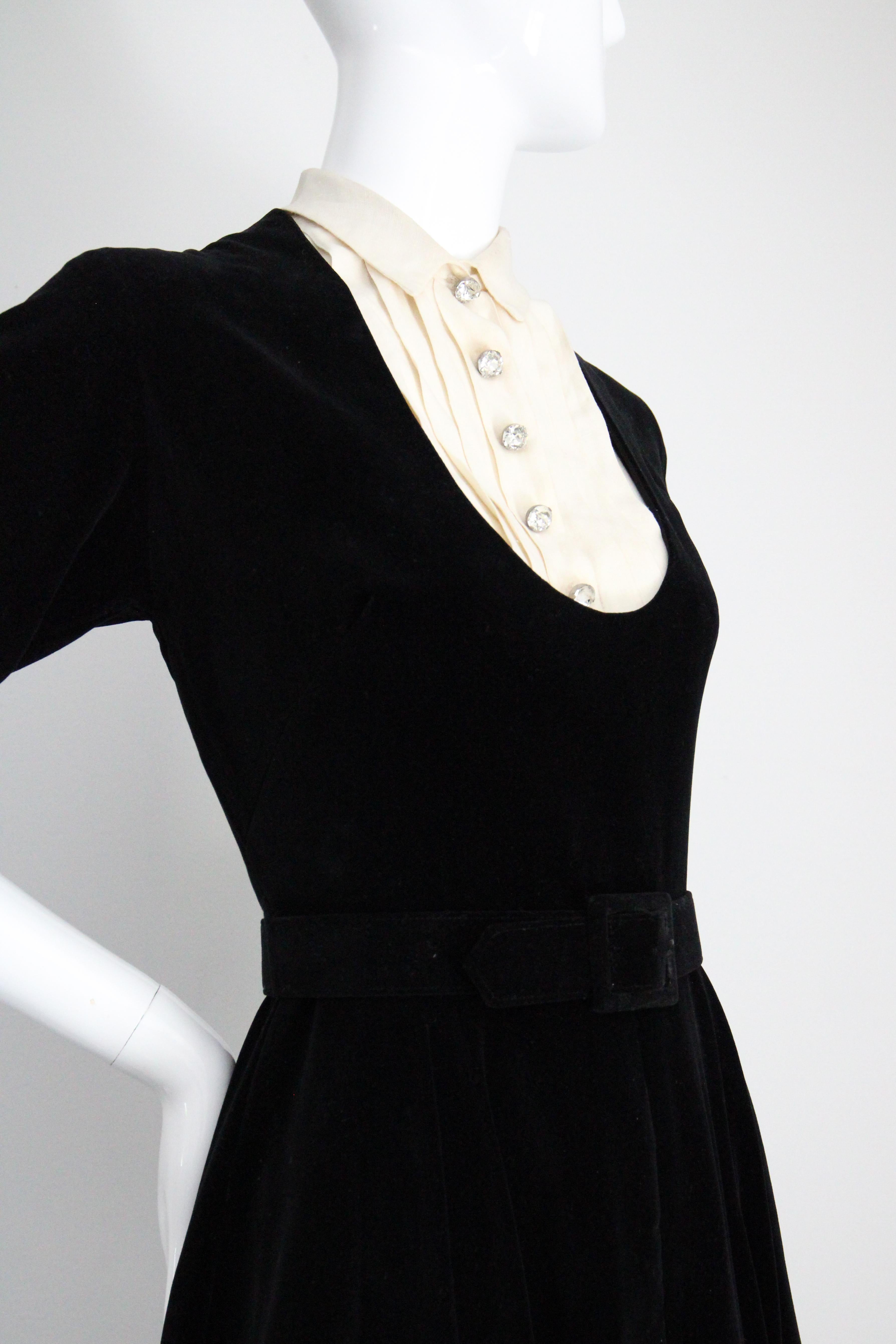 Vintage 1950's Black Velvet Fit and Flare Dress Full Circle Dress UK 8 US 4 For Sale 1