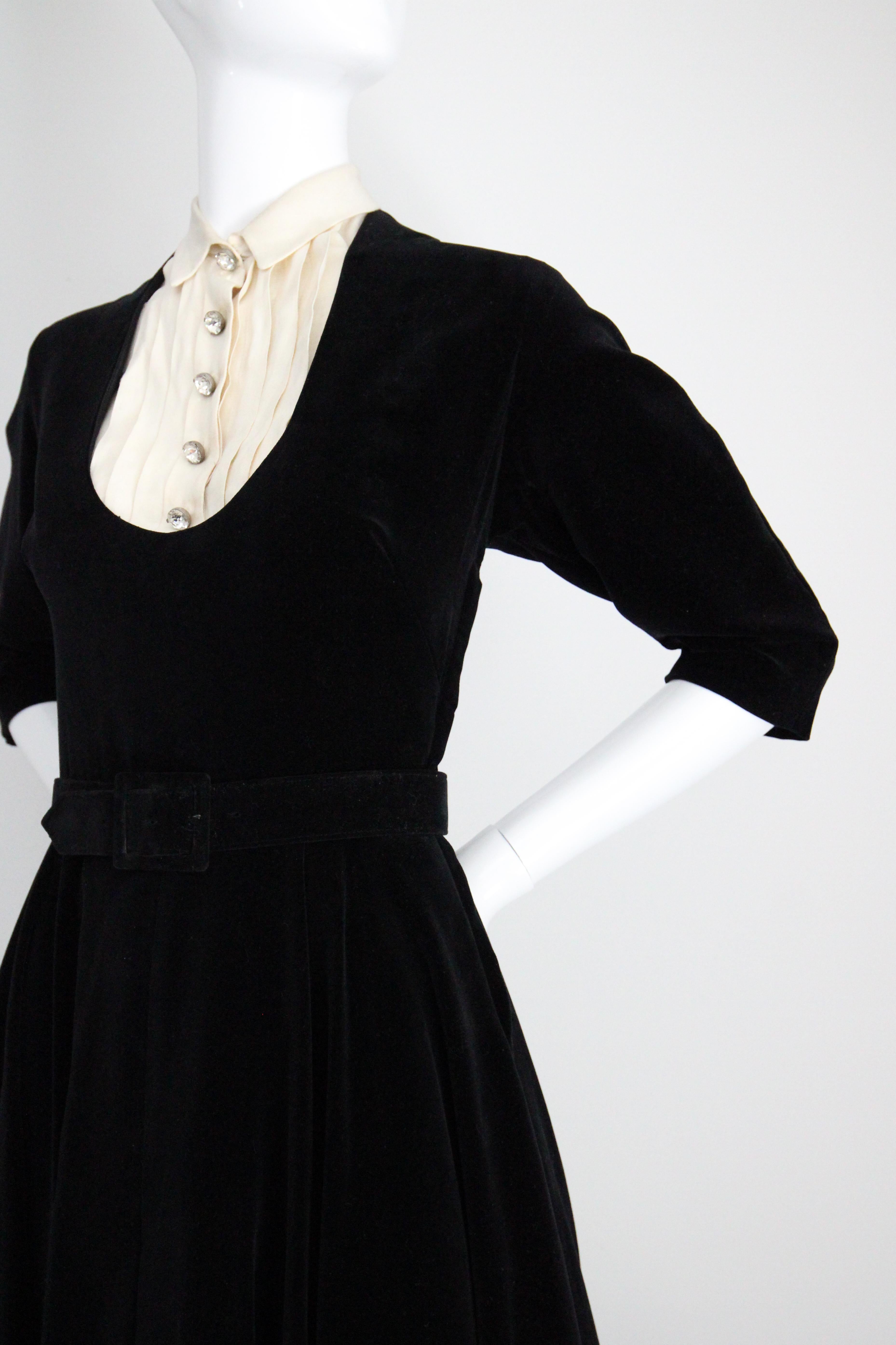 Vintage 1950's Black Velvet Fit and Flare Dress Full Circle Dress UK 8 US 4 For Sale 3