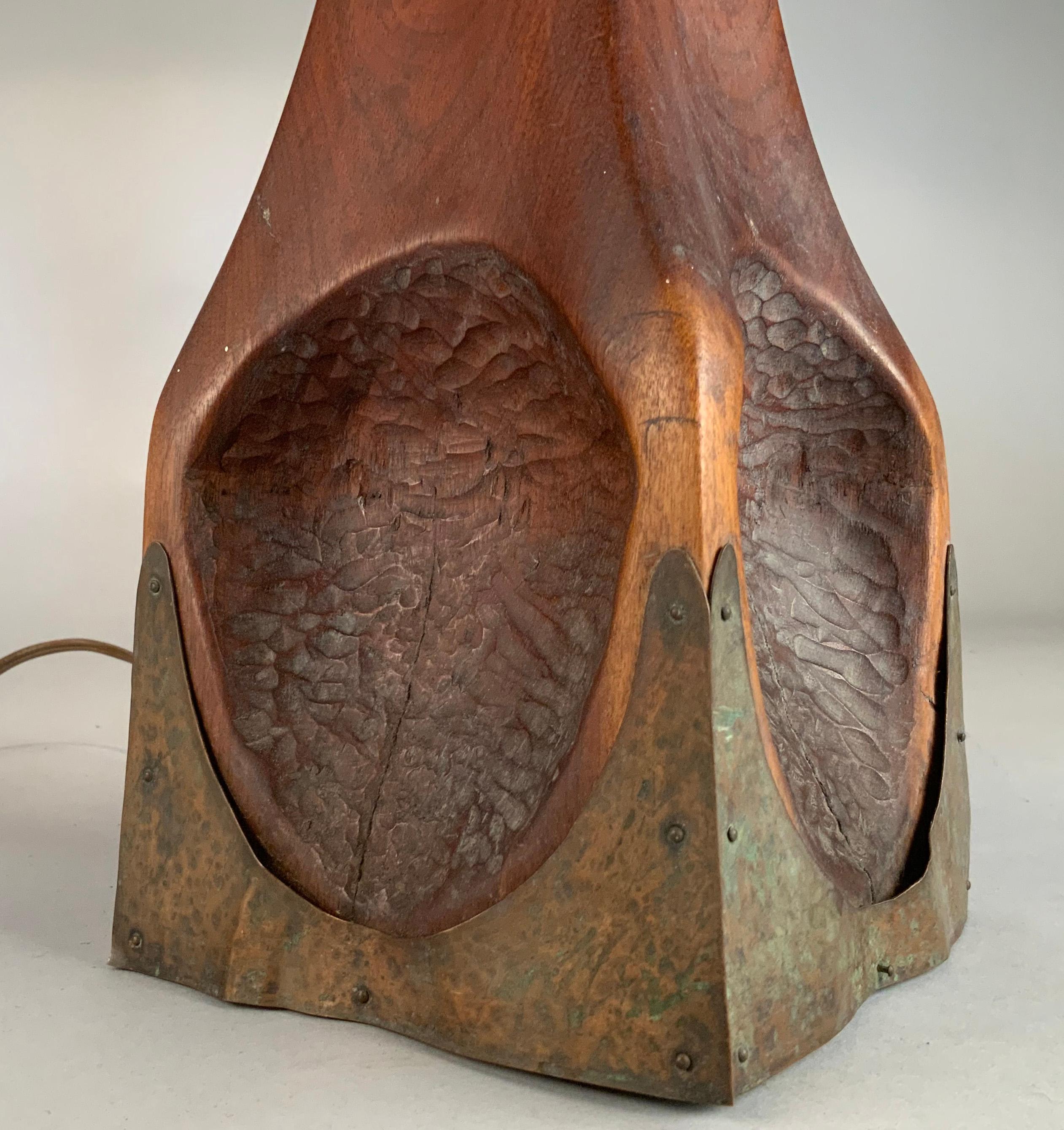 Vintage 1950's Black Walnut & Copper Studio Table Lamp In Good Condition For Sale In Hudson, NY