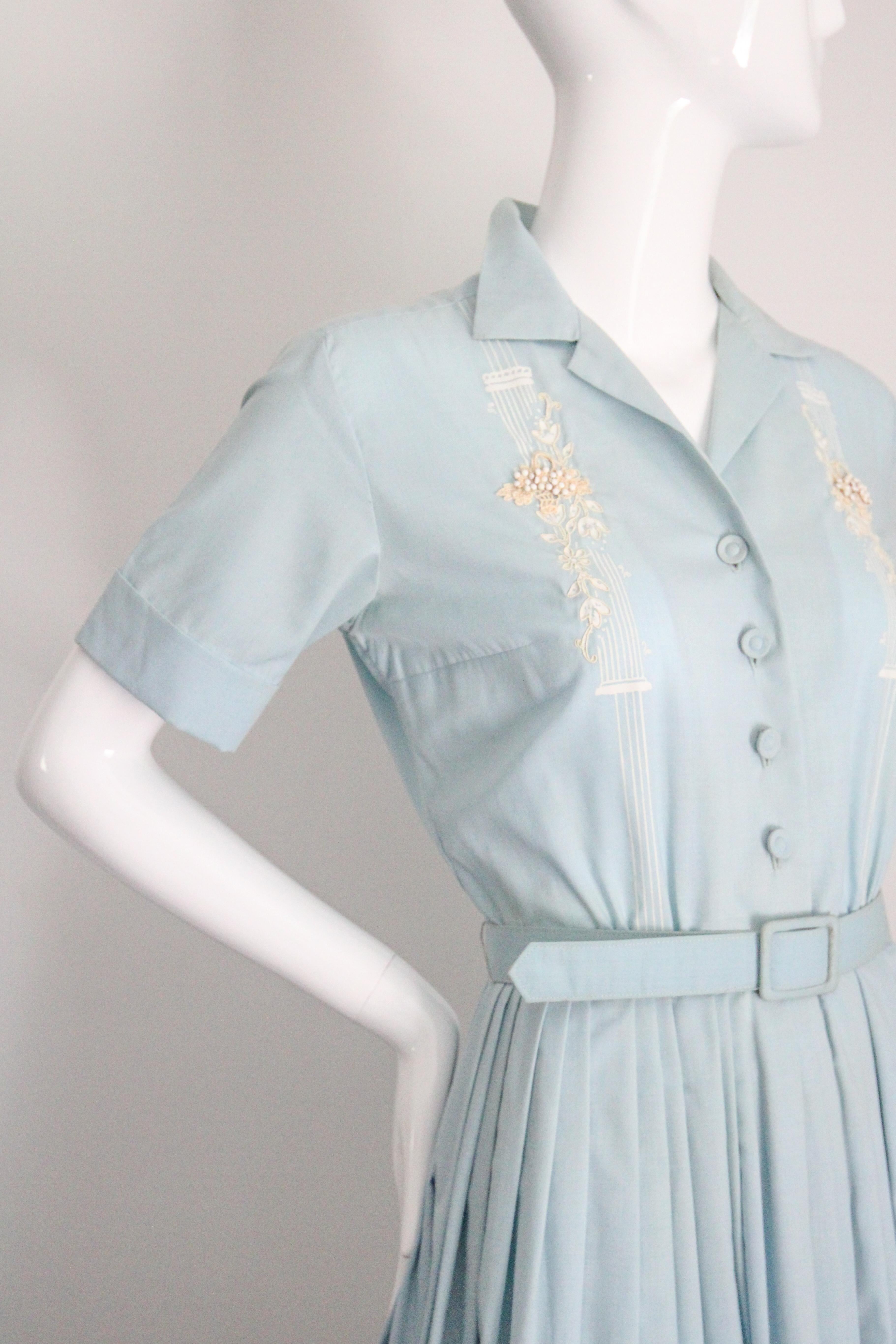 Vintage By 1950 Blue Cotton Shirt-waister Dress 1950's cotton day dress UK 8 US 4 in vendita 2