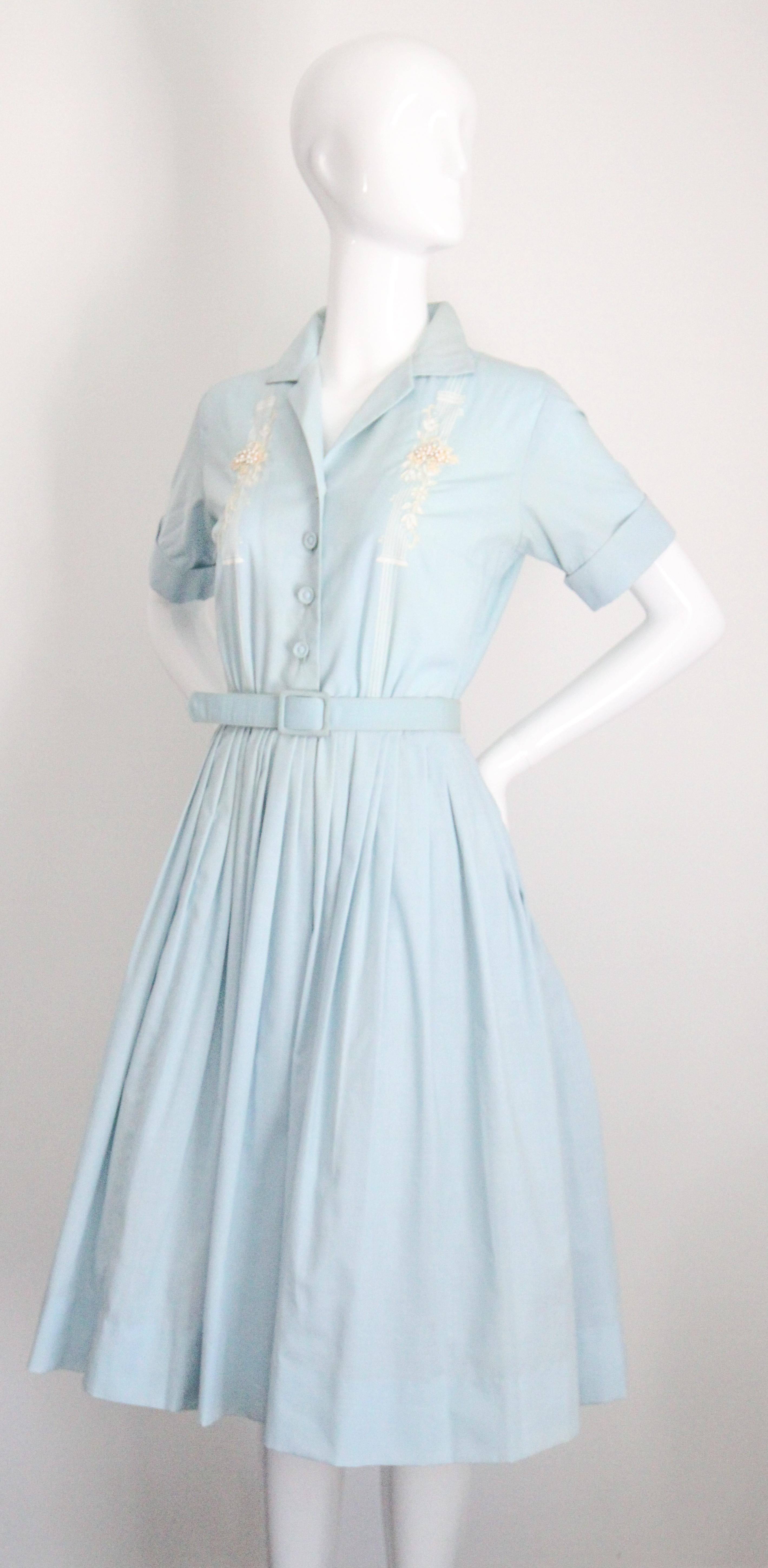 Vintage By 1950 Blue Cotton Shirt-waister Dress 1950's cotton day dress UK 8 US 4 in vendita 4