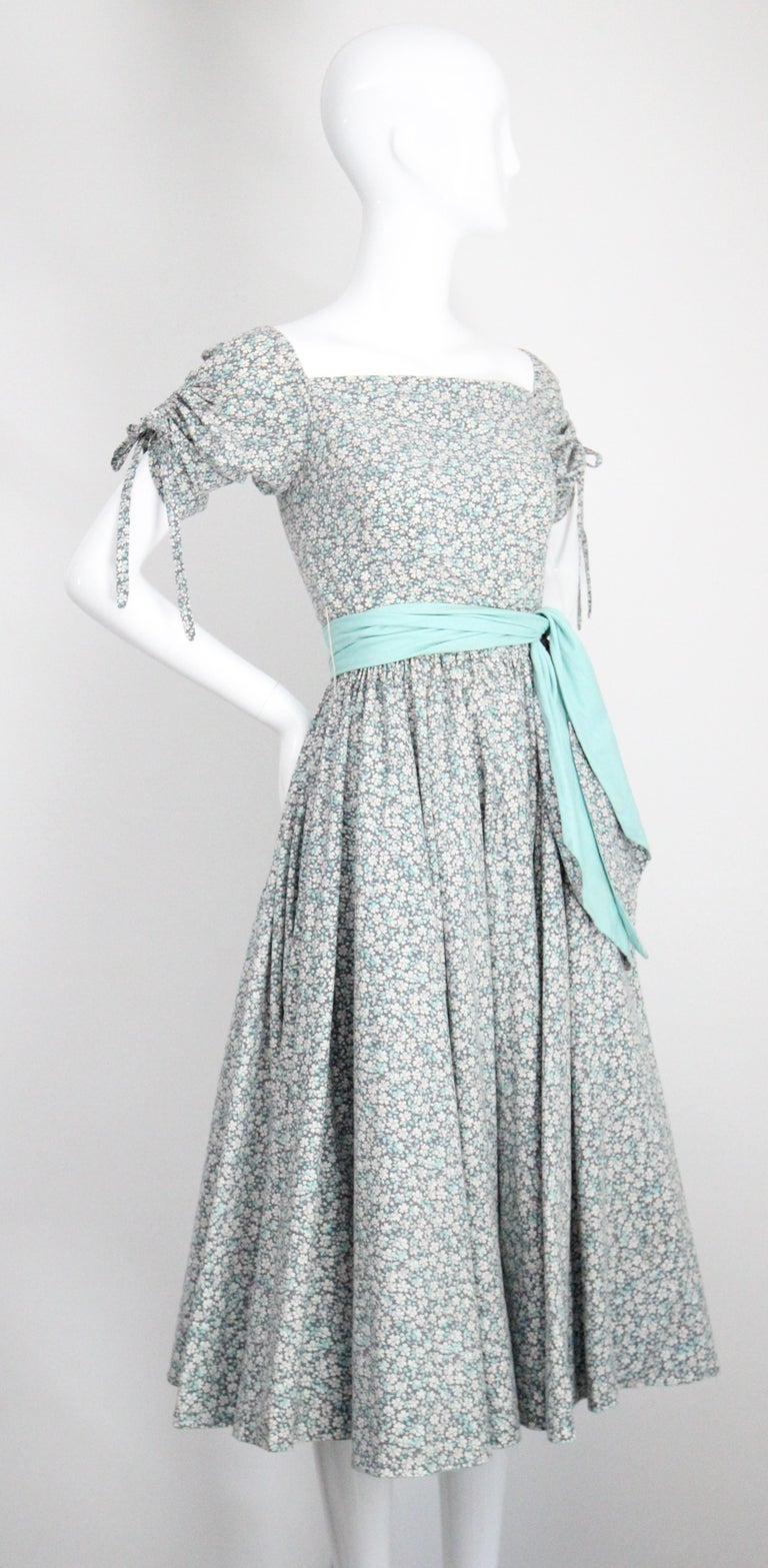 Vintage 1950s Blue Floral Full Circle Dress 1950's Cotton Day Dress UK 8 US 4