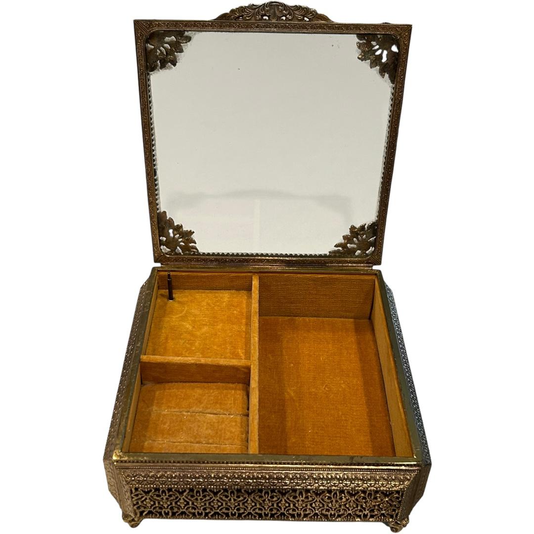 Vintage 1950's Brass Musical Jewelry Box ~ Thema aus Love Story im Angebot 3