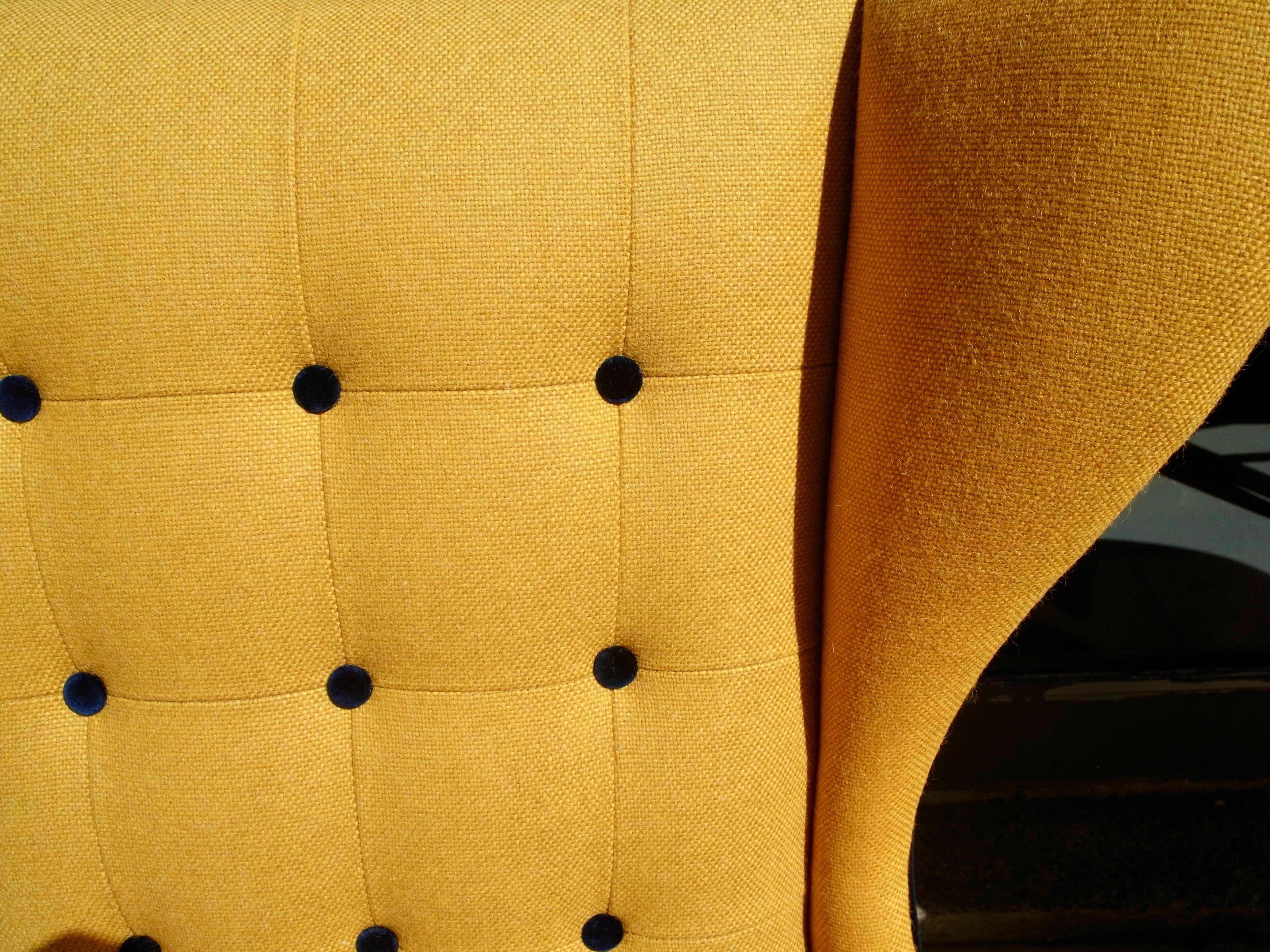 Vintage 1950s British wingback armchair upholstered in quality  yellow textile For Sale 2