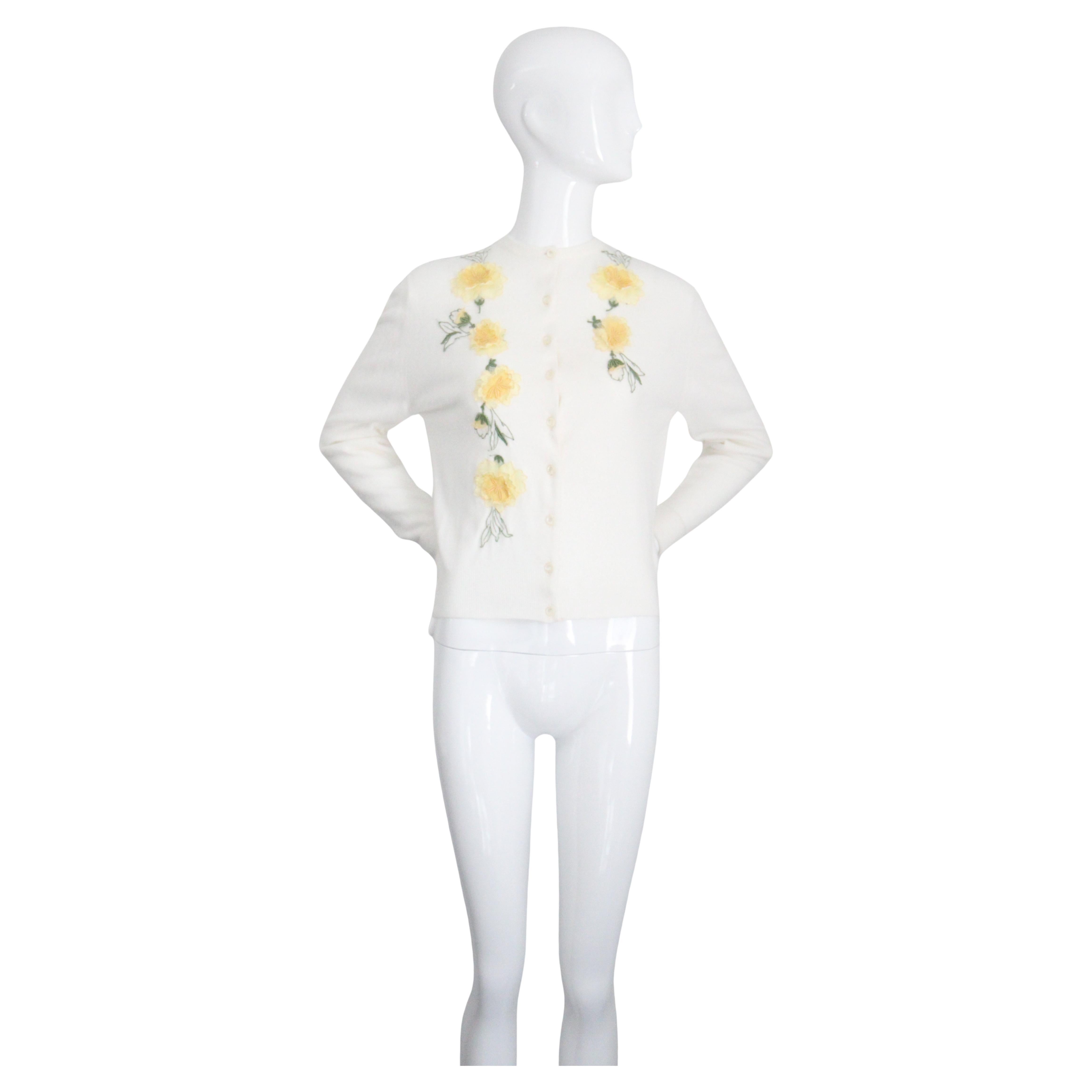 Vintage 1950
s Cardigan 1950
s cream yellow floral appliqués sweater UK 10 US 6