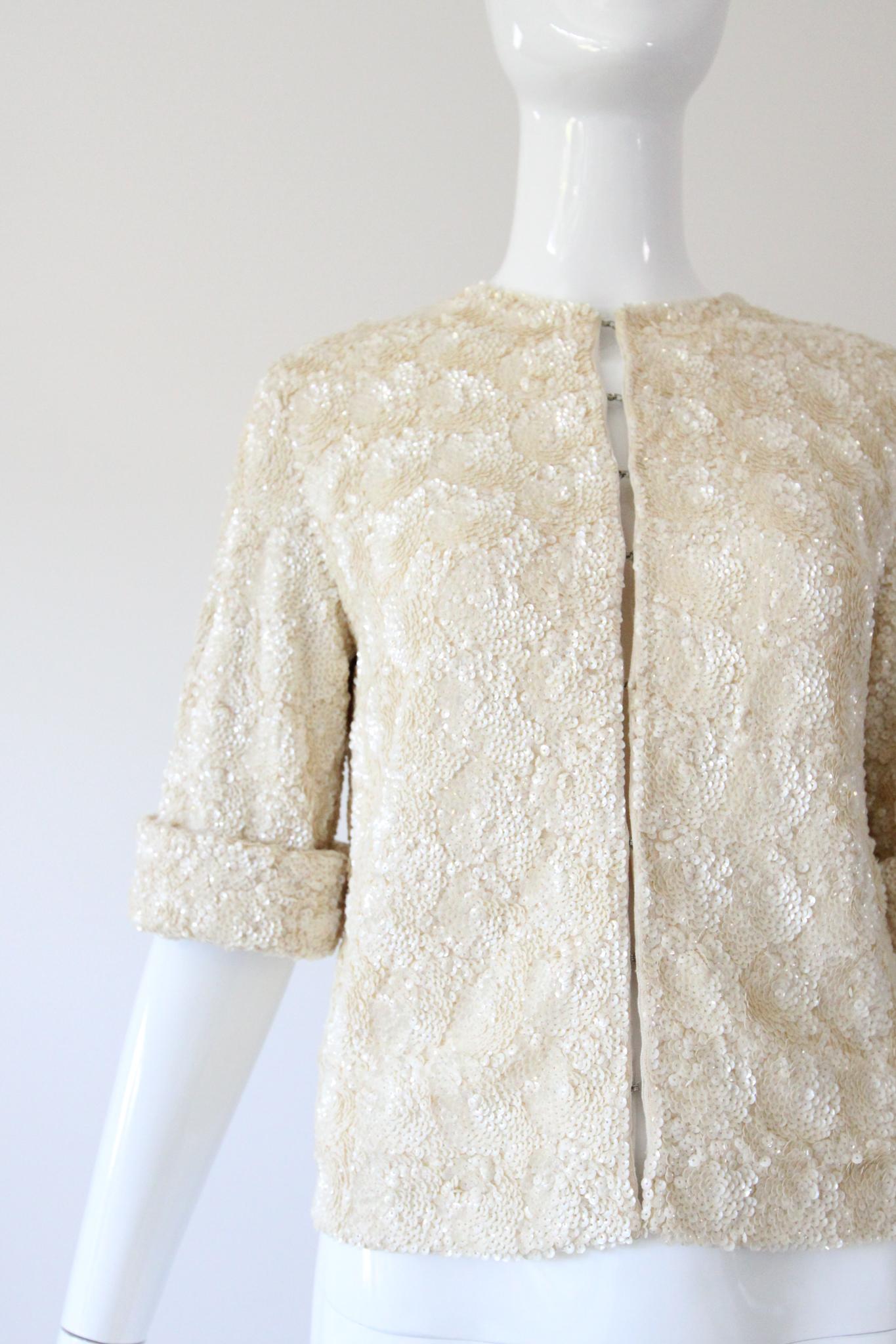Gris Vintage 1950's Cardigan Sequin Embellished Sweater cream knit Crème UK 12 US 8 en vente