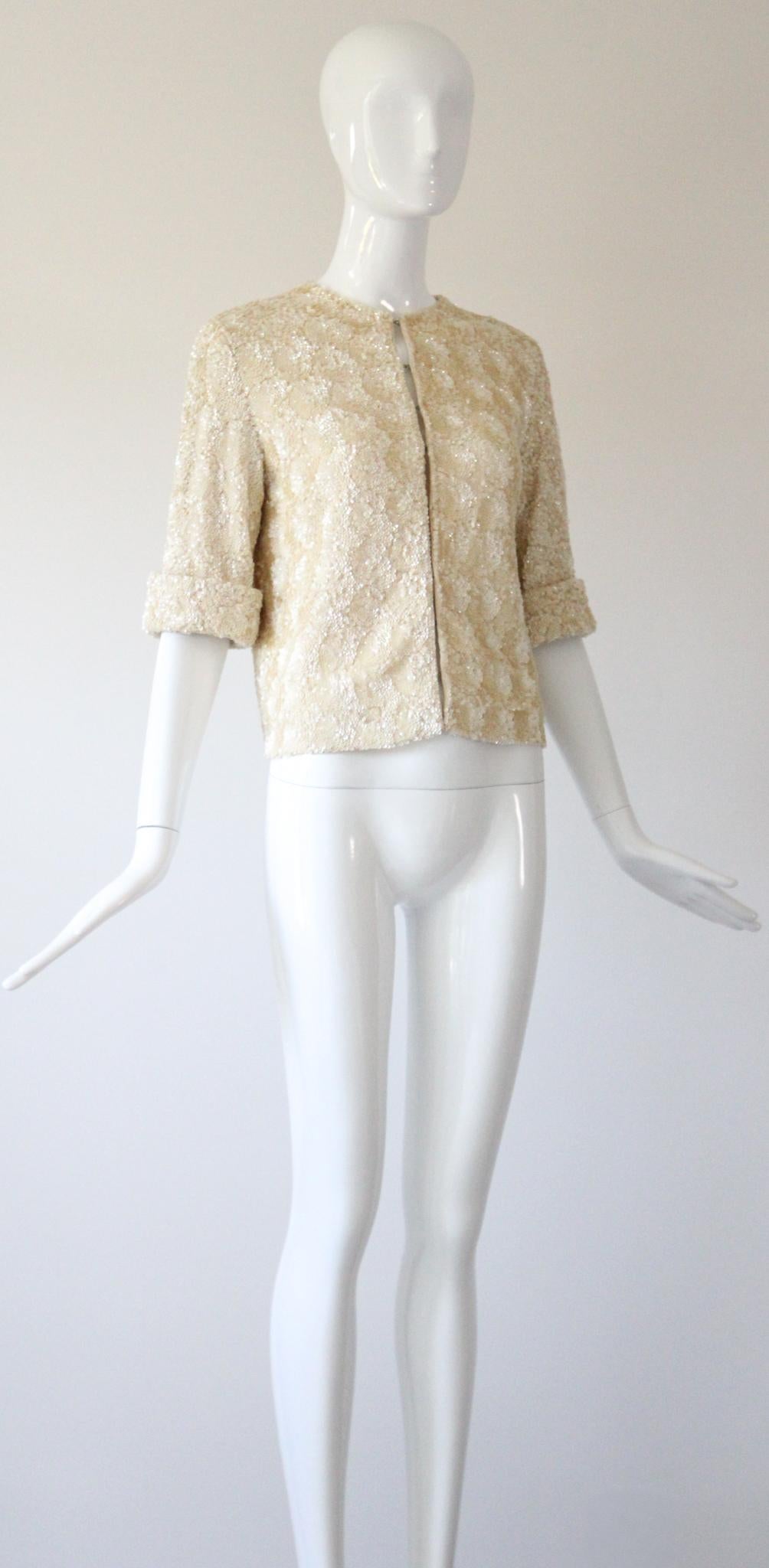 Vintage 1950's Cardigan Sequin Embellished Sweater cream knit Crème UK 12 US 8 Pour femmes en vente