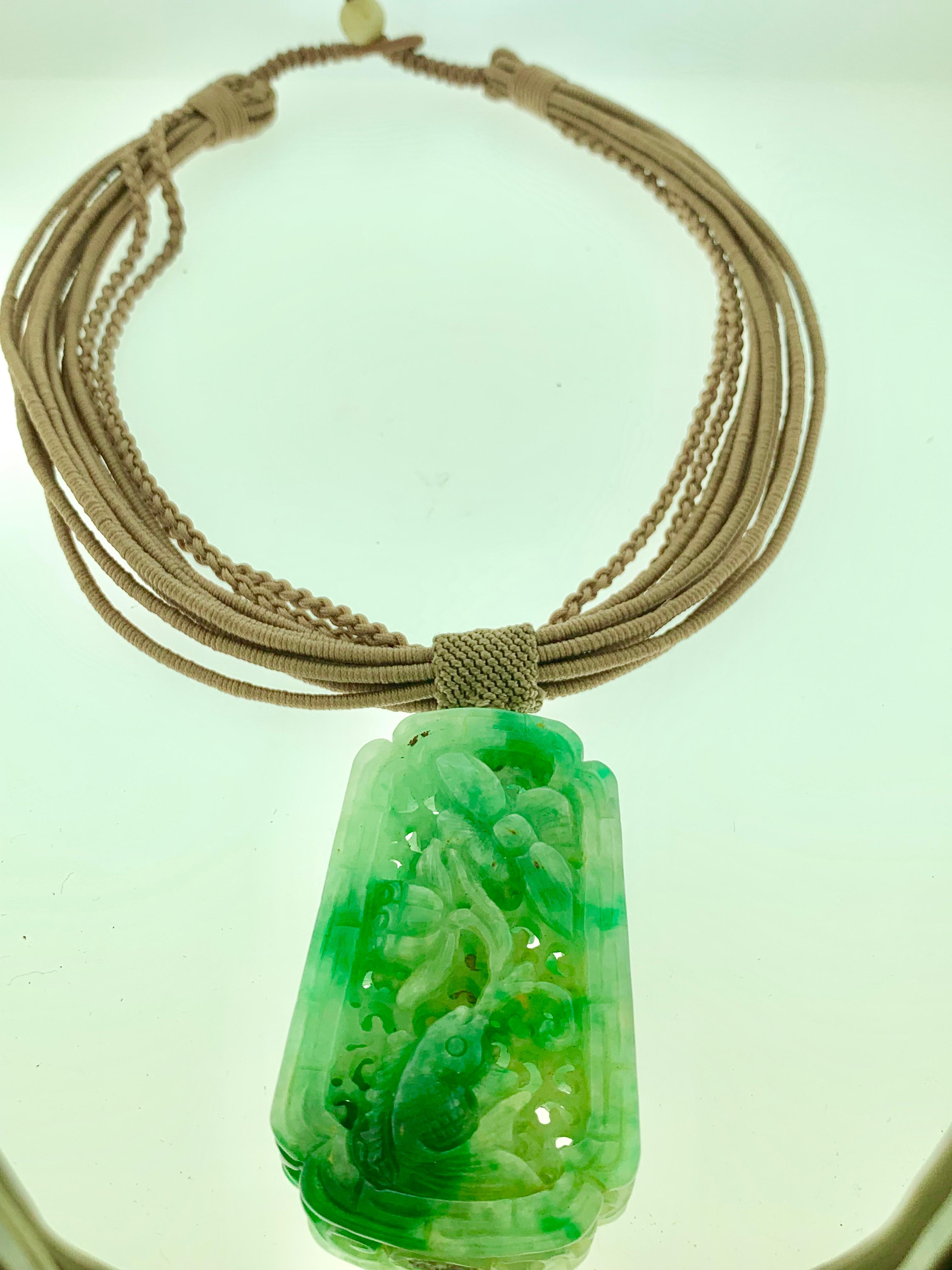 Vintage 18 Jade Pendant Necklace 3262
