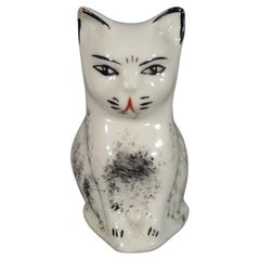Vintage 1950s Ceramic Sitting Cat Salt Shaker - 1Y122