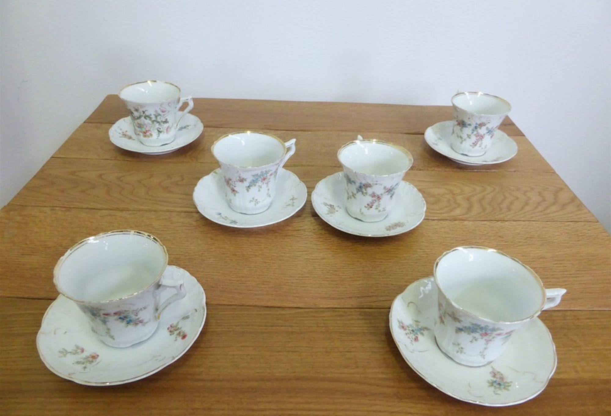 Ceramica Vintage 1950s Ceramic Tea Set – Mid-Century Charm in vendita