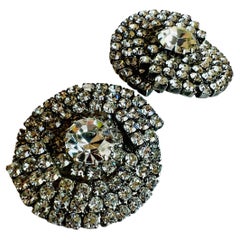 Vintage 1950
s Circular Prong Set Rhinestone Glam Clip Earrings