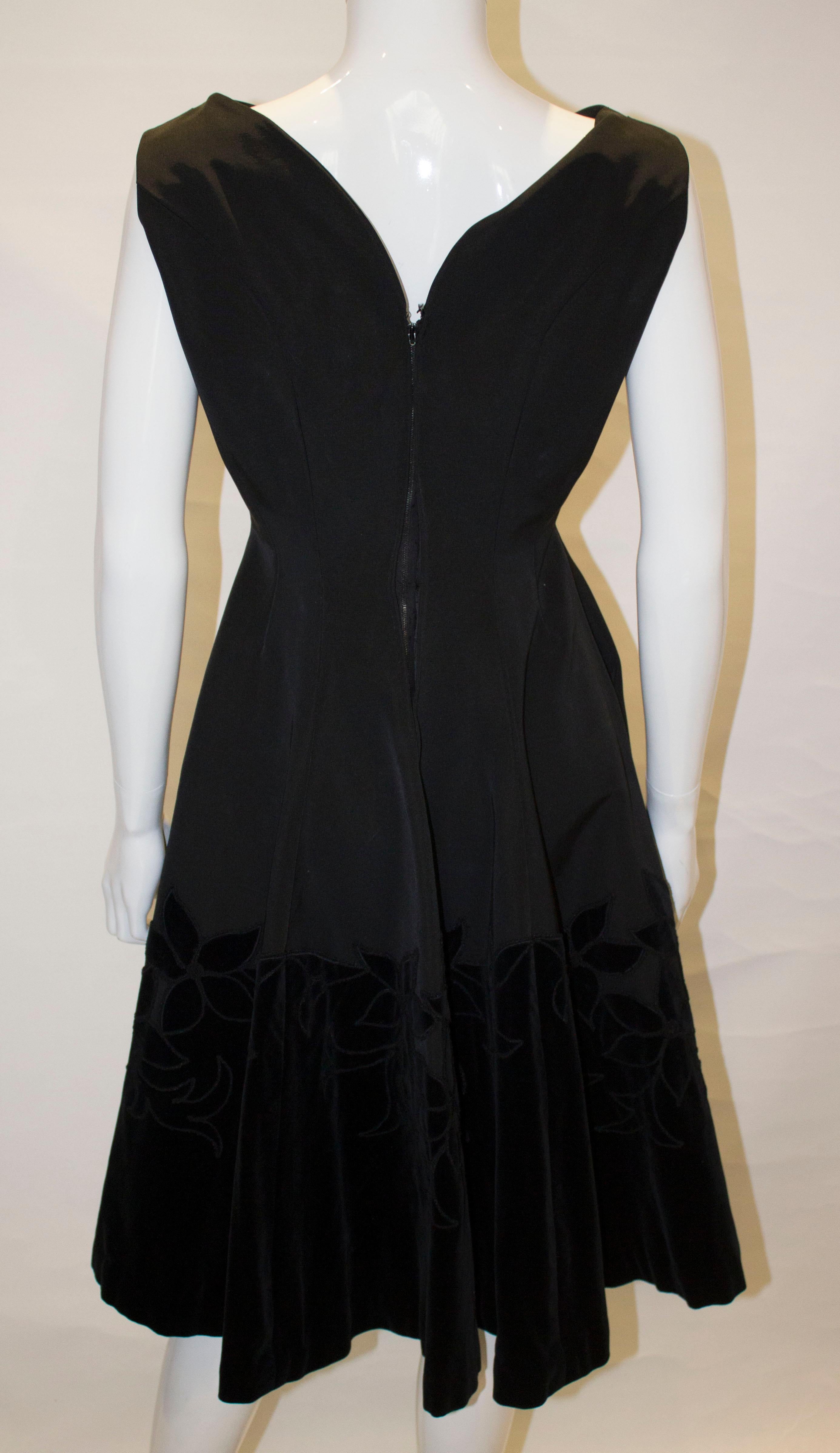 Robe de cocktail vintage des années 1950 en vente 3