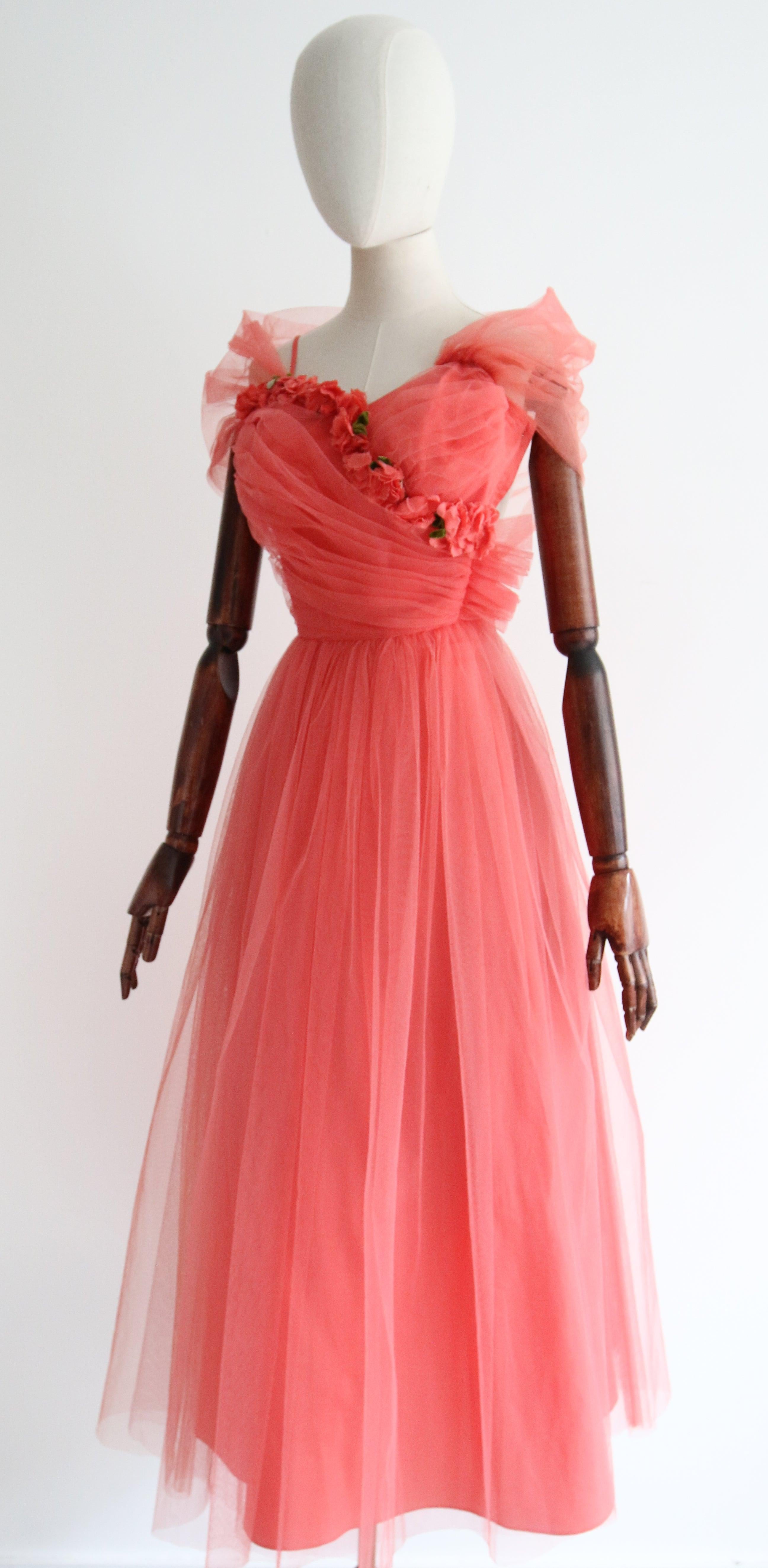 Vintage 1950's coral tulle dress 1950's layered tulle sweetheart  UK 4 US 0 For Sale 2