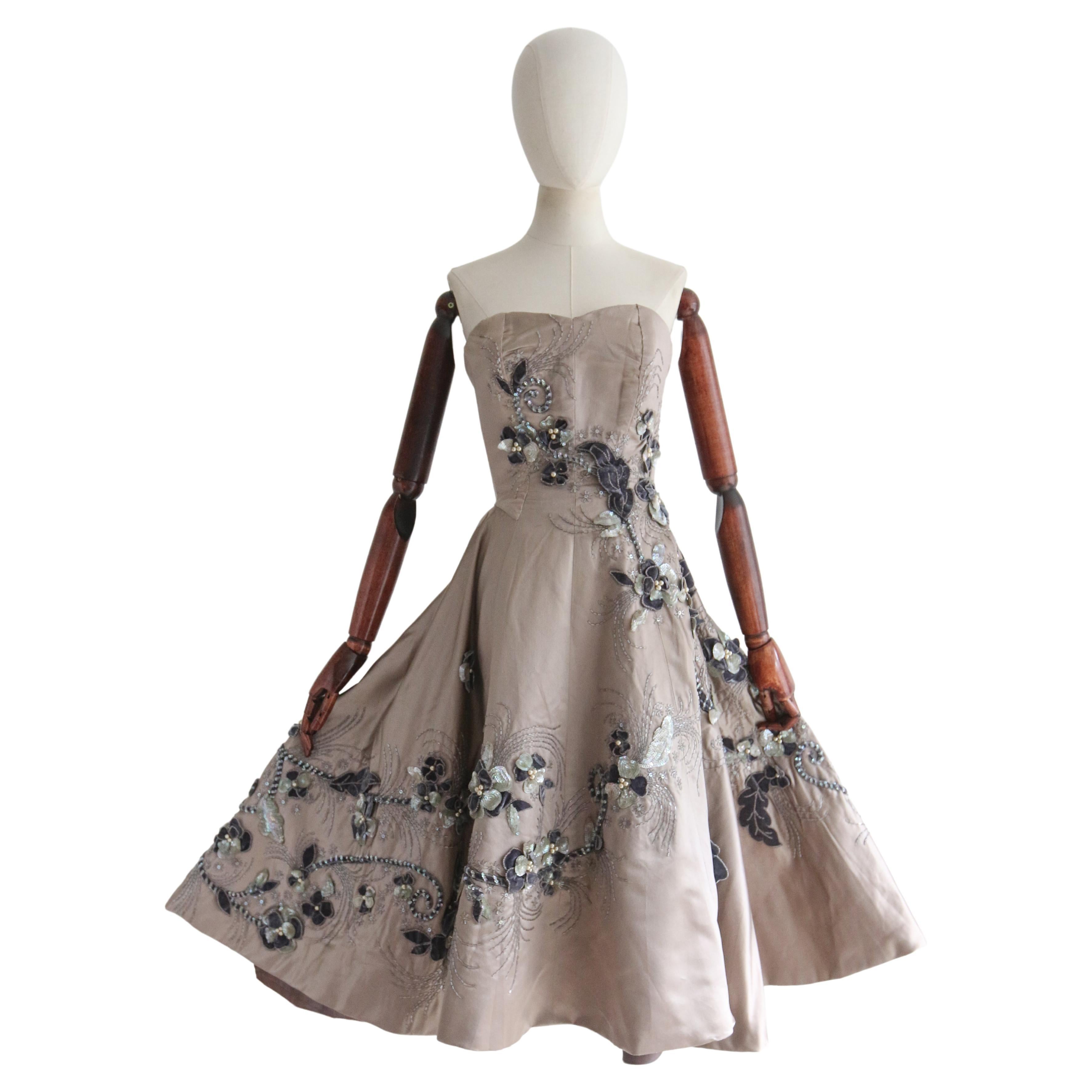 Vintage 1950's Couture strapless grey satin floral appliques dress UK 8 US 4 For Sale