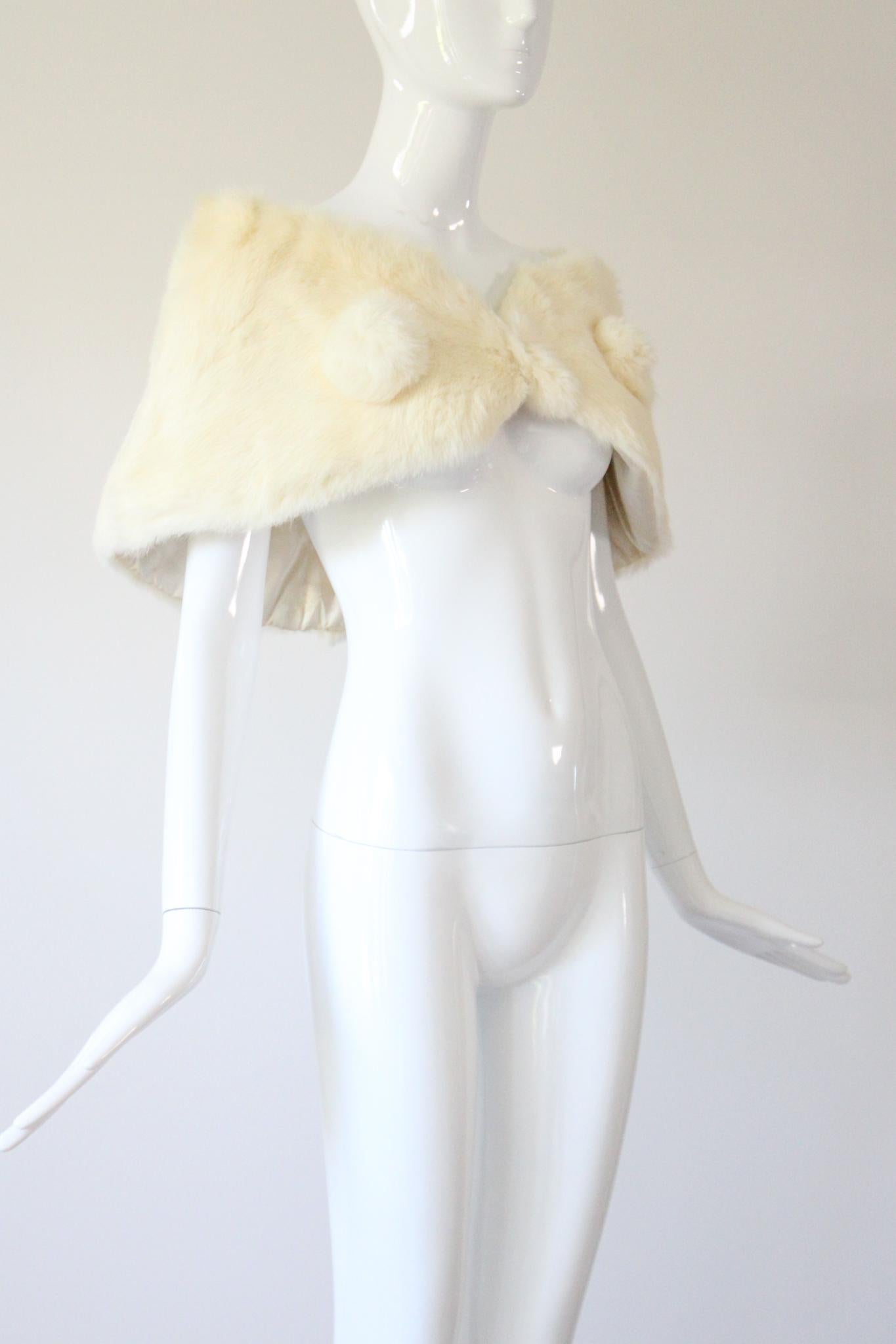 da uomo o donna Vintage anni '50 Scialle di pelliccia di Coney Crema Scialle a tracolla Stola di pelliccia di coniglio crema in vendita