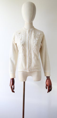 Vintage 1950s Cream embellished cardigan beaded cardigan floral UK 12-14 US 8-10