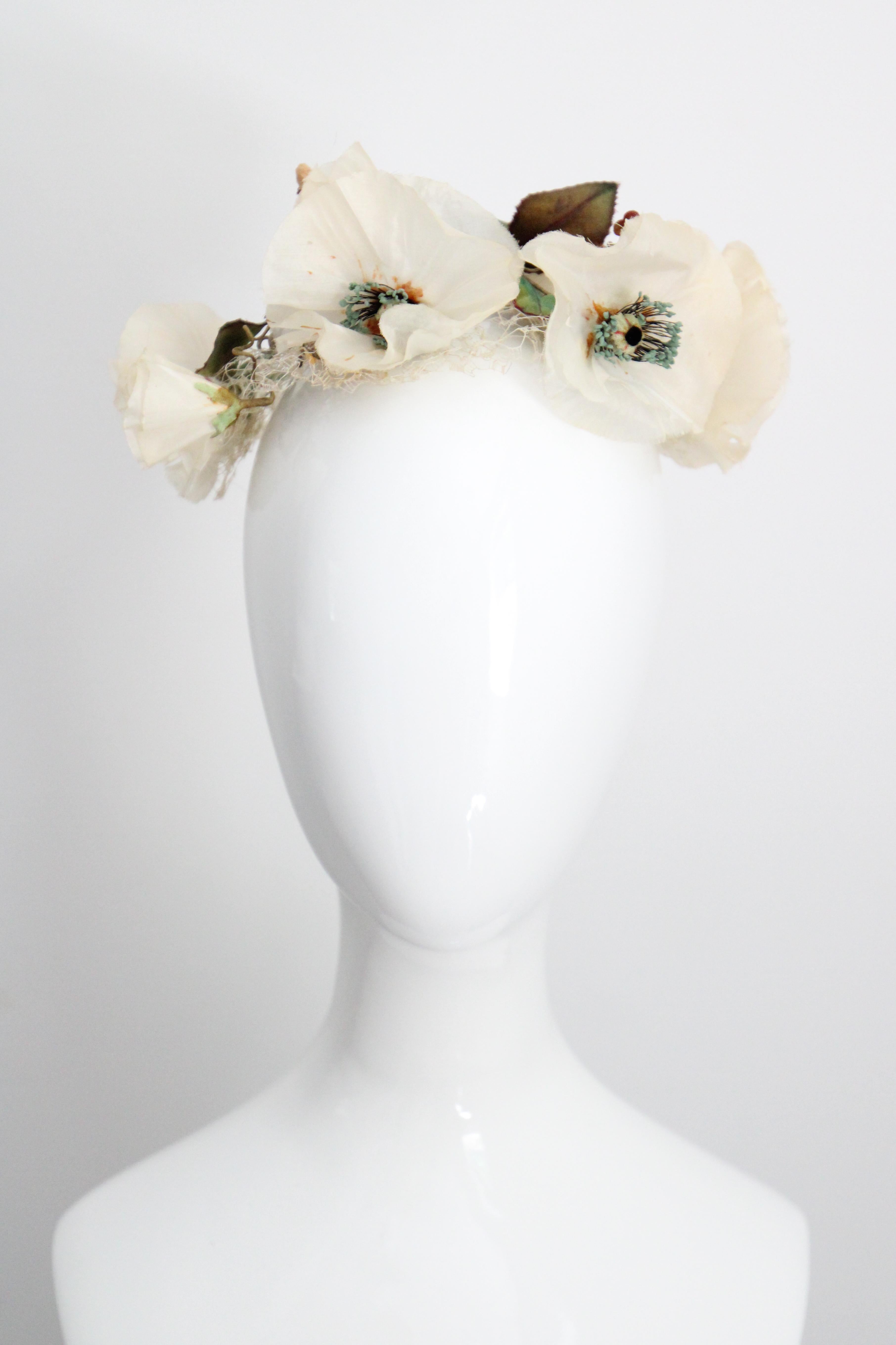 Gray Vintage 1950's Cream Floral Anemone Hat Veil Birdcage Veil Hat 1950s millinery For Sale