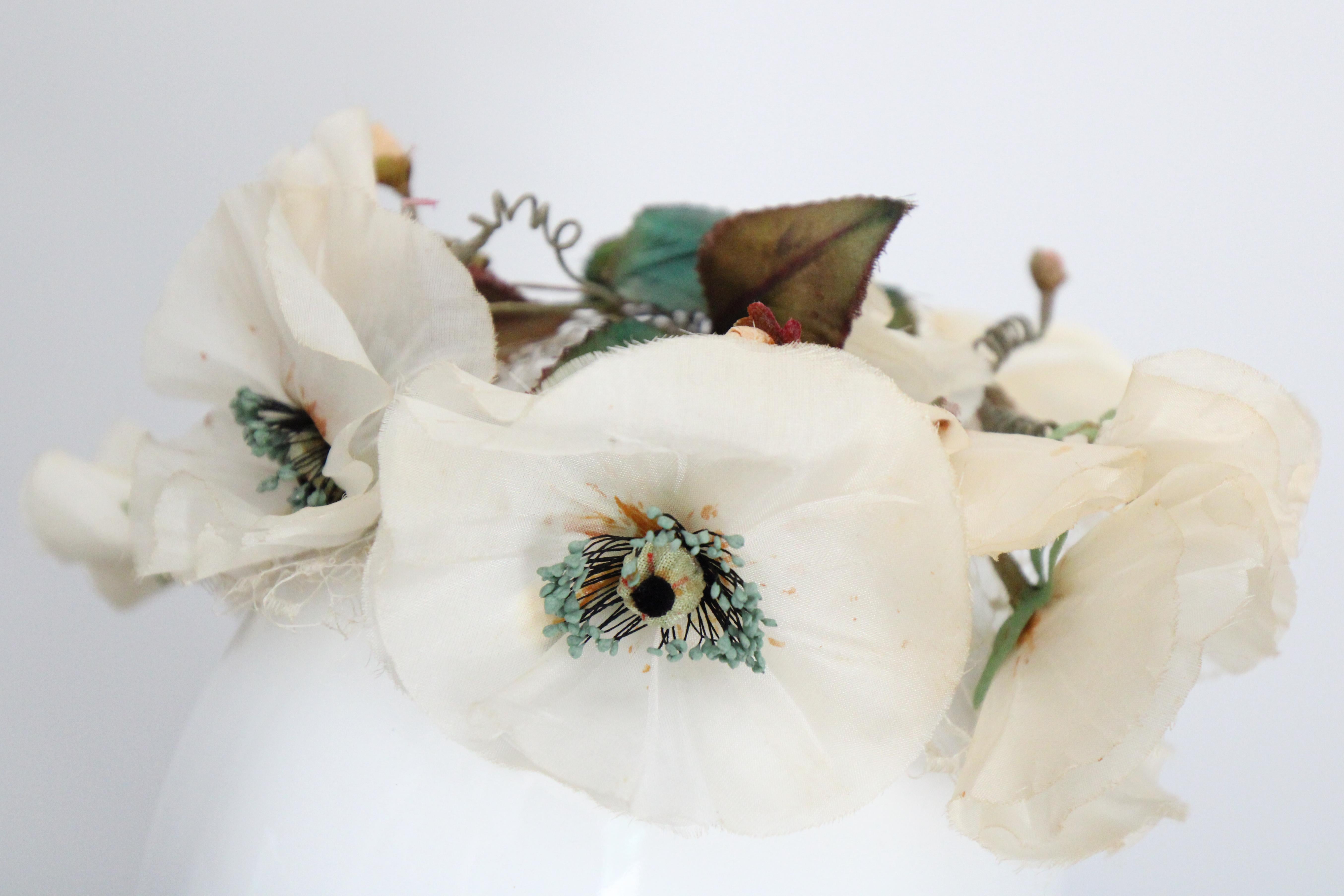 Vintage 1950's Cream Floral Anemone Hat Veil Birdcage Veil Hat 1950s millinery For Sale 1