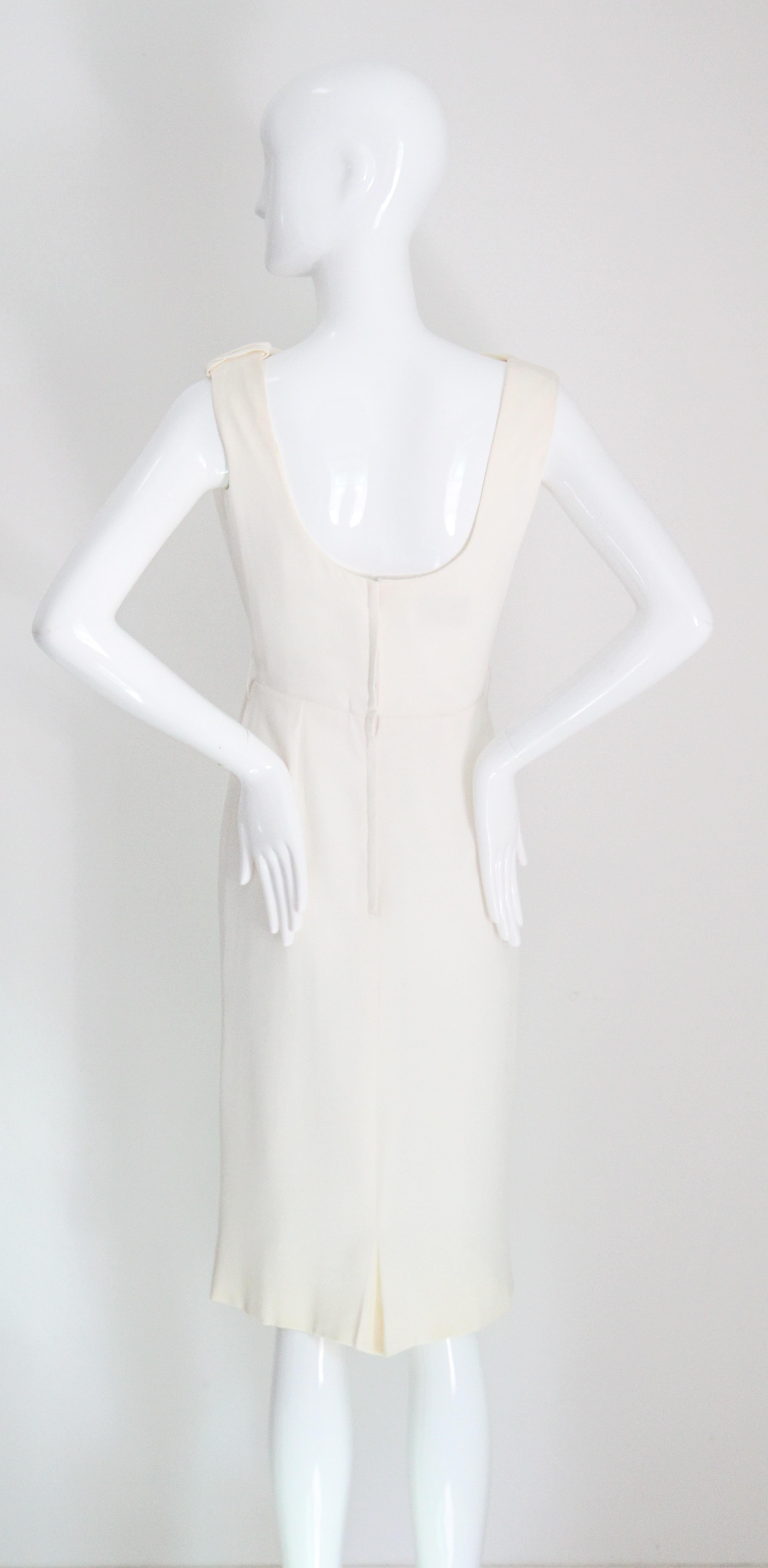 Vintage 1950's Cream Pleated and Draped Dress Fifties Wiggle Dress UK 8 US 4 en vente 2
