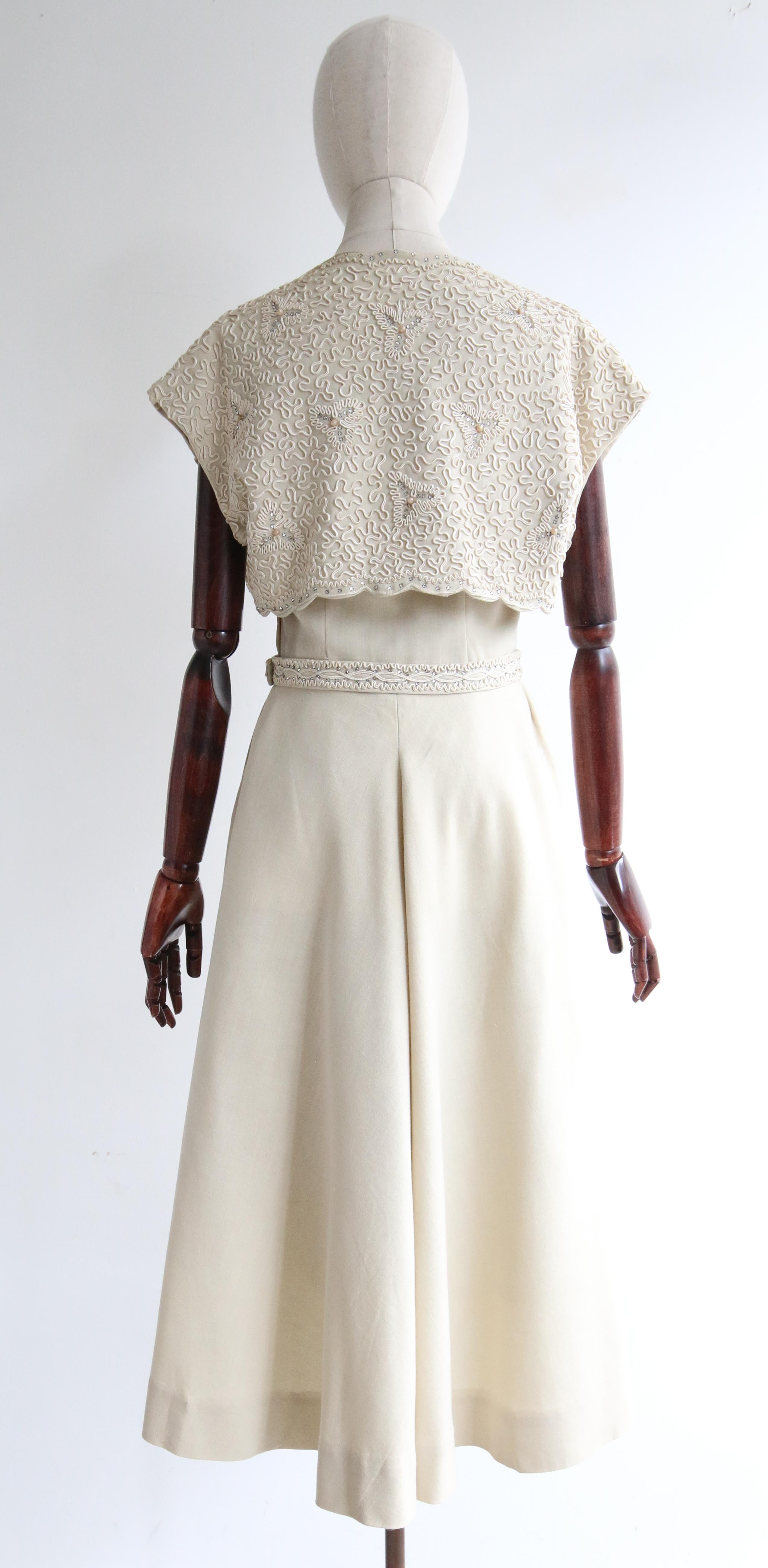 Vestido y Bolero Vintage 1950's Crema Soutache & Rhinestone Strapless UK 10 US 6 en venta 8