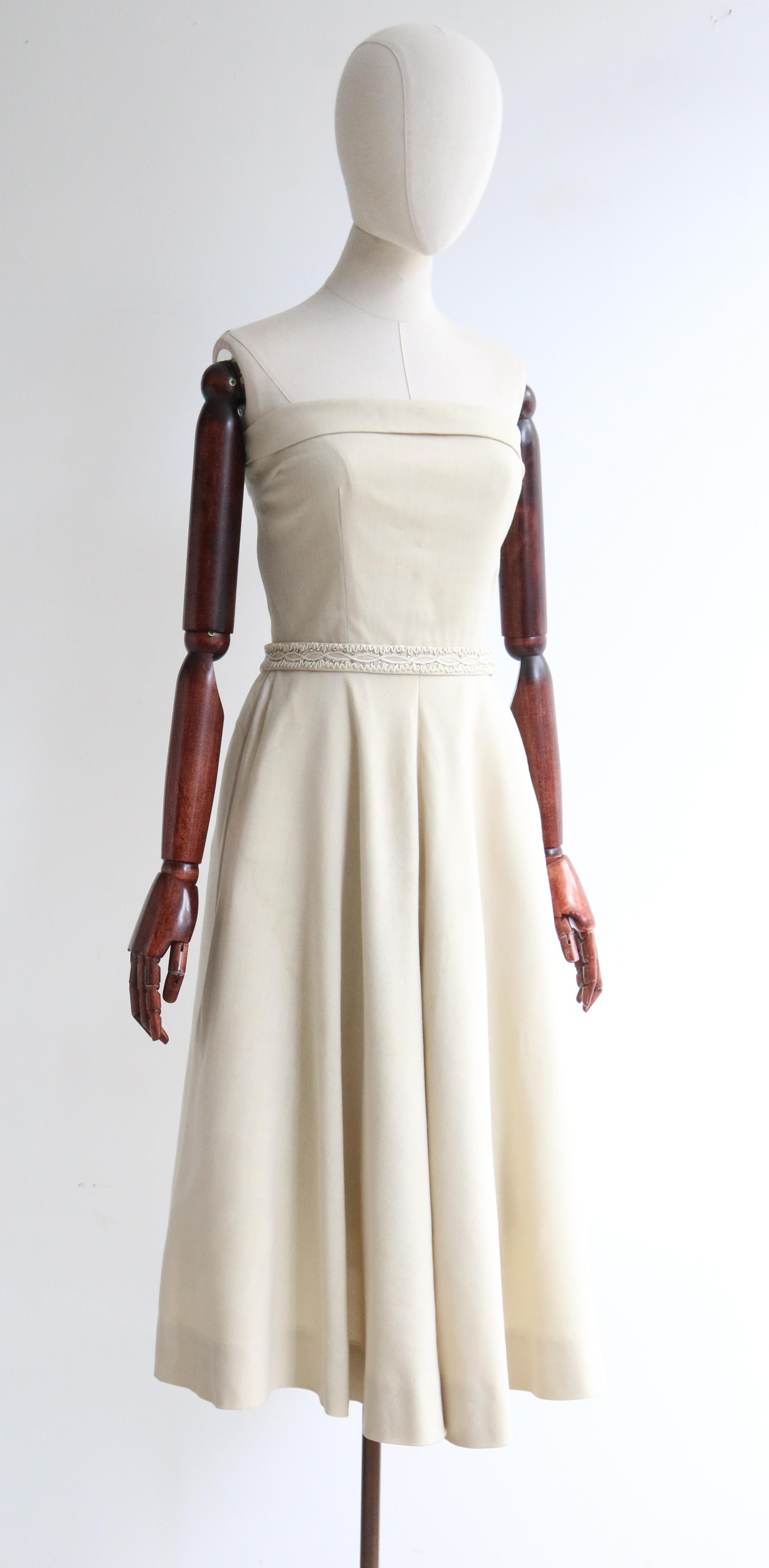  Vintage 1950's Creme Soutache & Strass trägerlosen Kleid & Bolero UK 10 US 6 Damen im Angebot