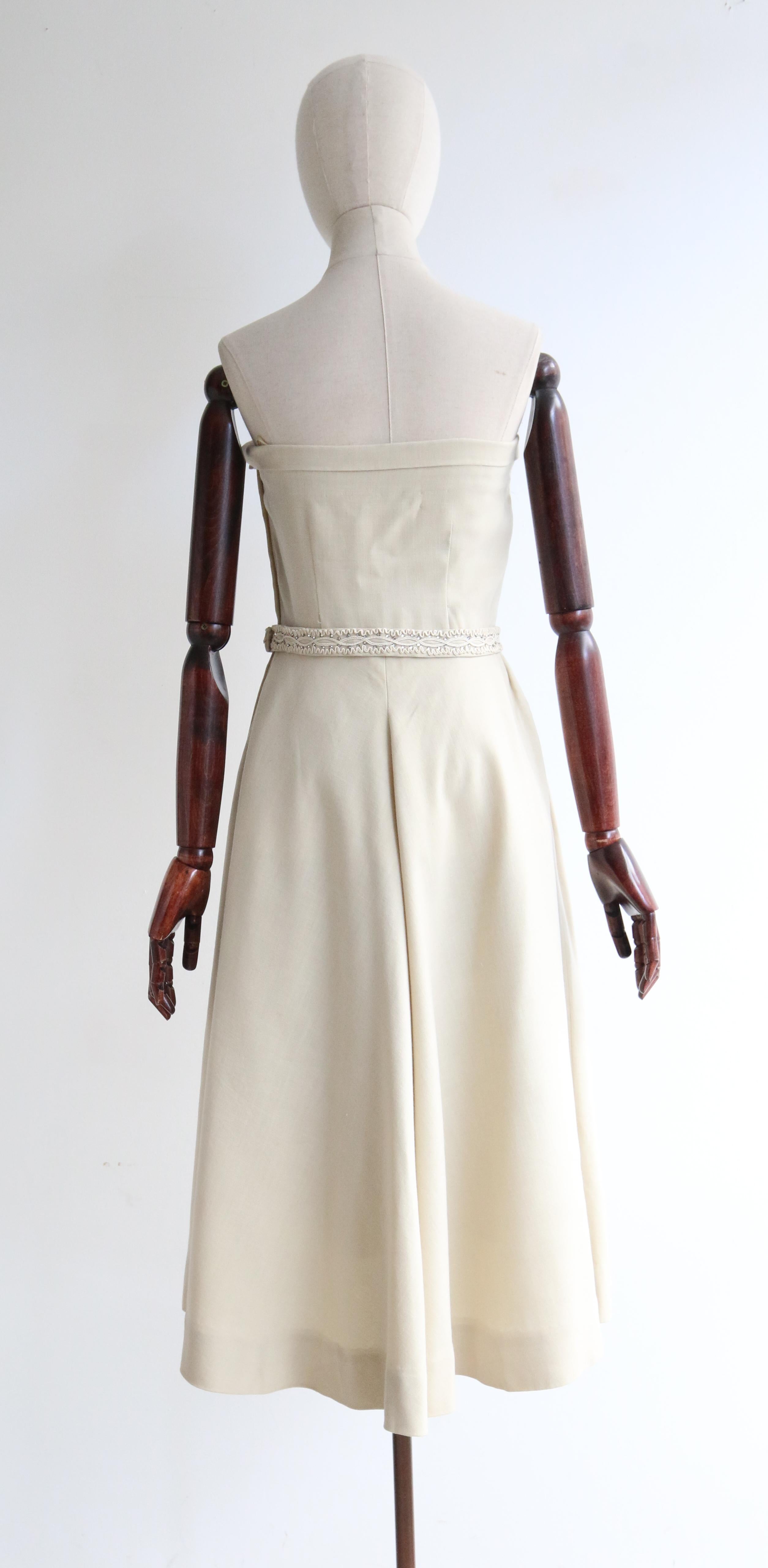  Vintage 1950's Creme Soutache & Strass trägerlosen Kleid & Bolero UK 10 US 6 im Angebot 3