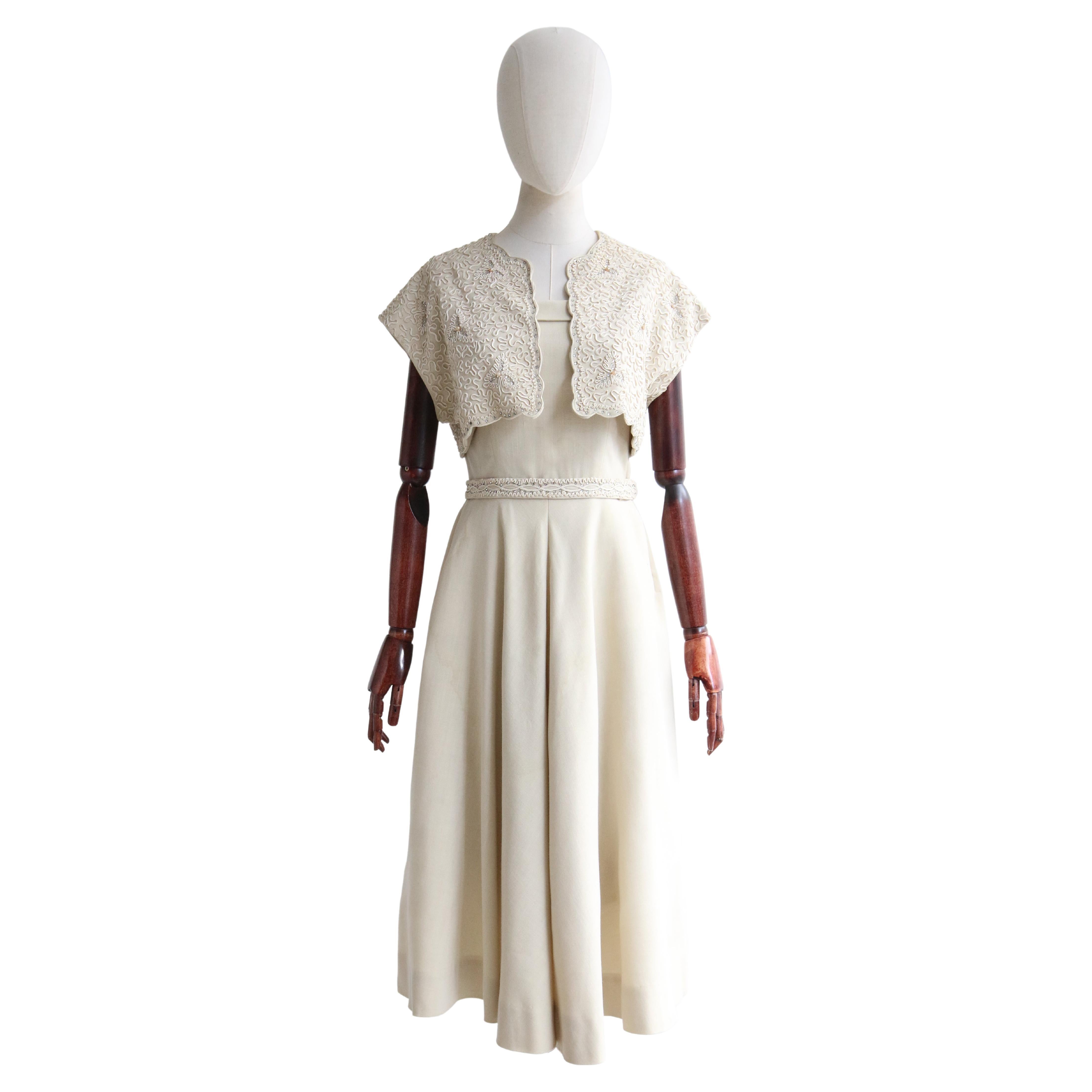  Vintage 1950's Creme Soutache & Strass trägerlosen Kleid & Bolero UK 10 US 6 im Angebot