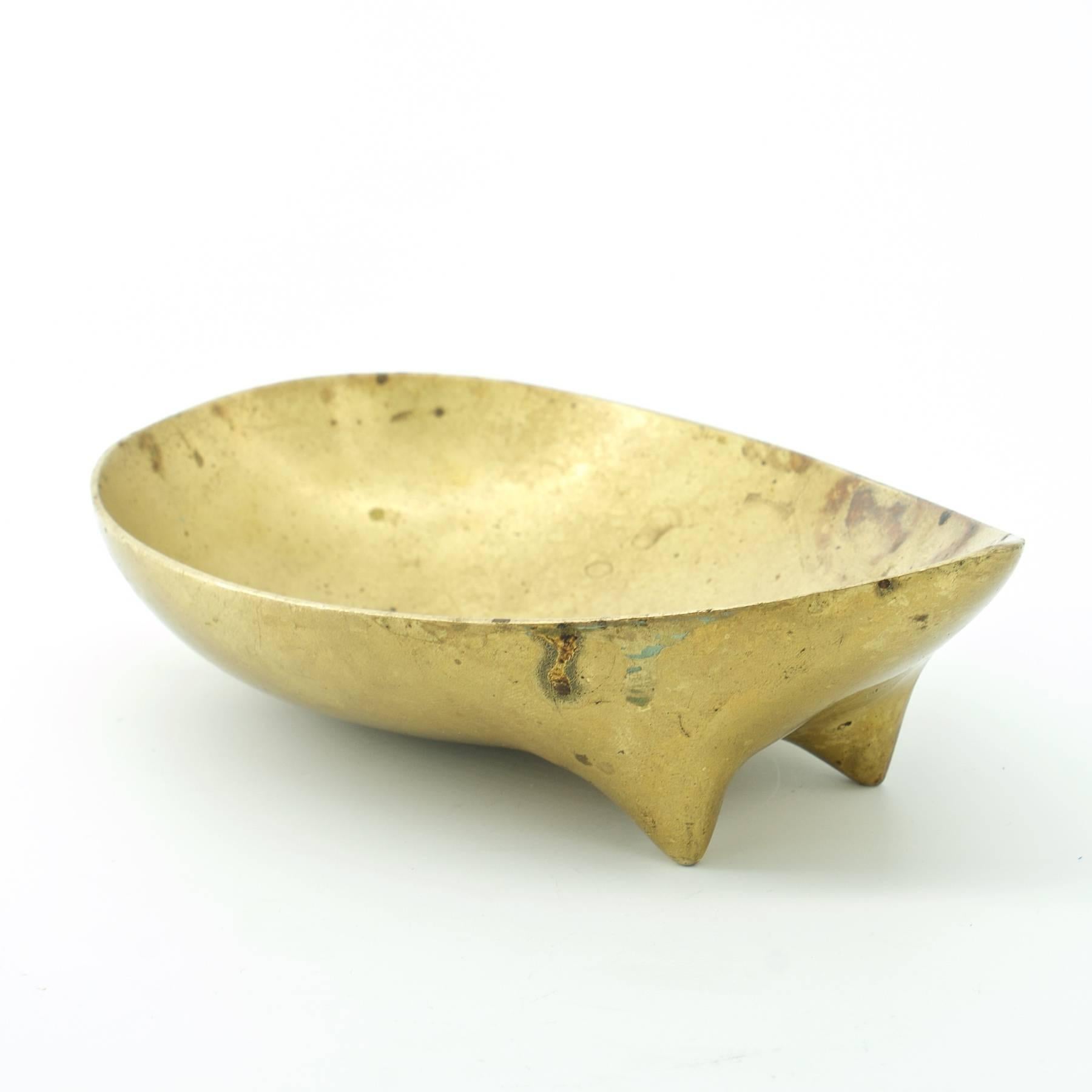 Hand-Crafted Vintage Illums Bolighus Danish Brass Metalworks Footed Bowl attrd. Carl Aubock For Sale