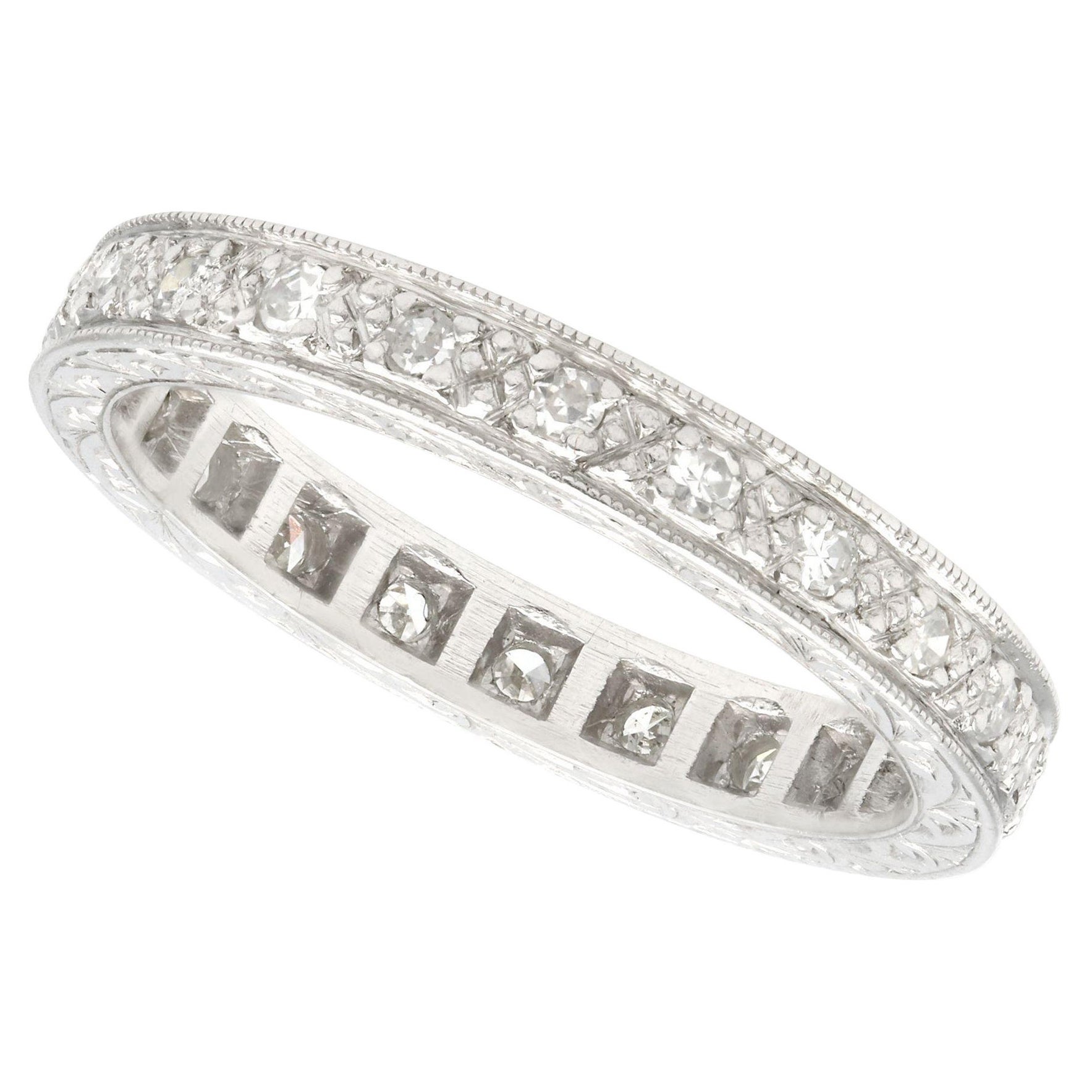 Bague d'éternité en platine et diamant des années 1950