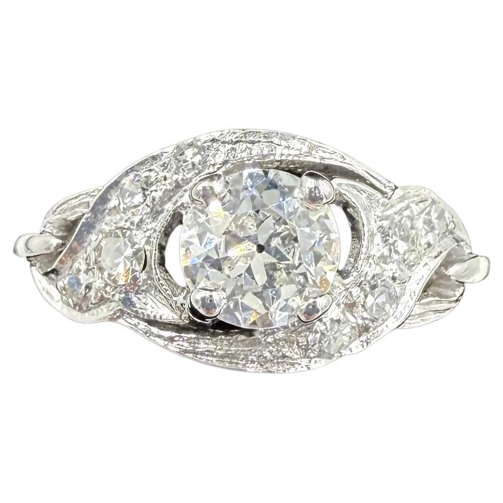 Anello di fidanzamento in platino con diamante vintage degli anni
50