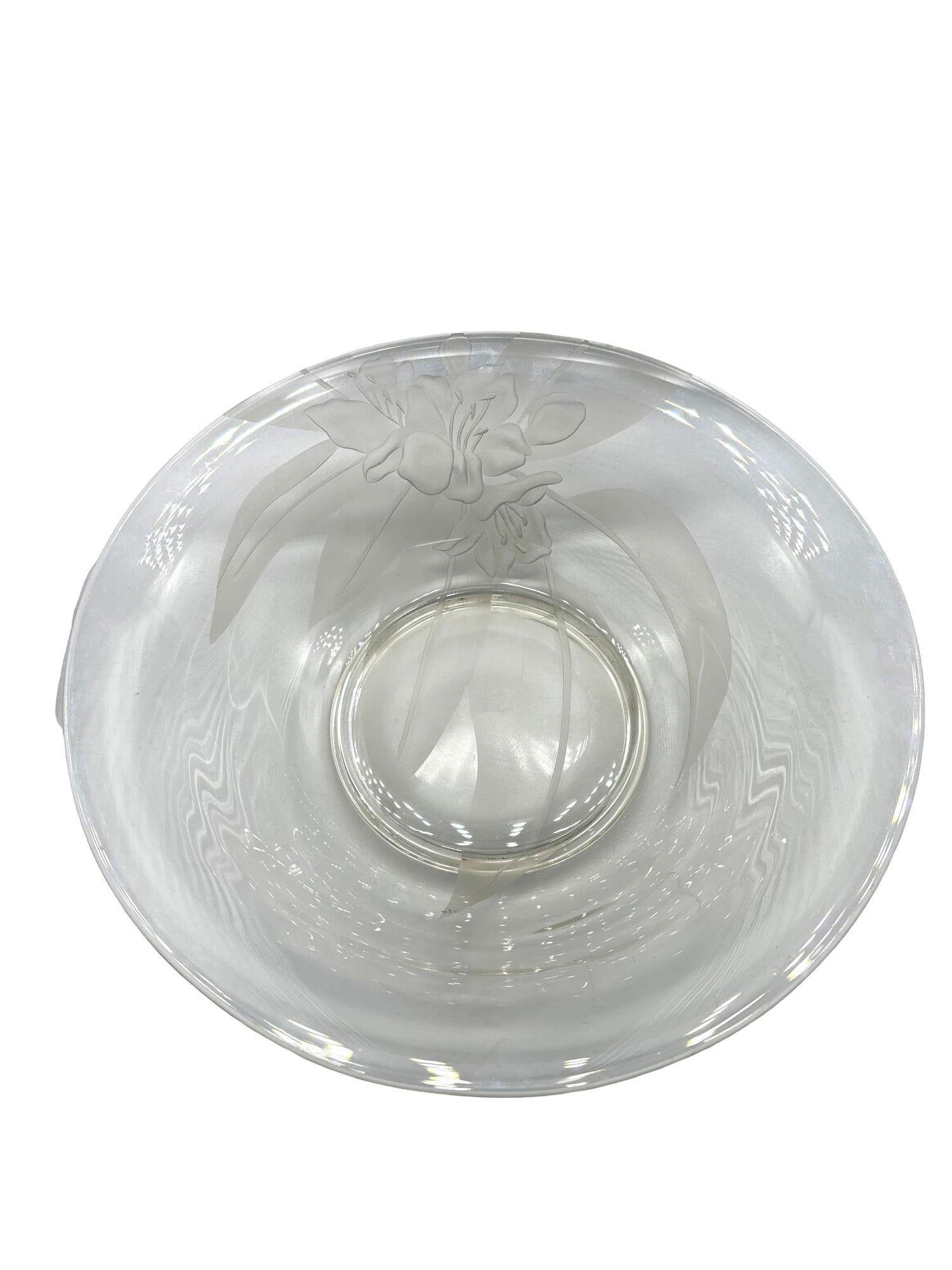 Metà XX secolo Ciotola con ibisco in vetro artistico inciso Dorothy Thorpe, vintage, anni '50 in vendita