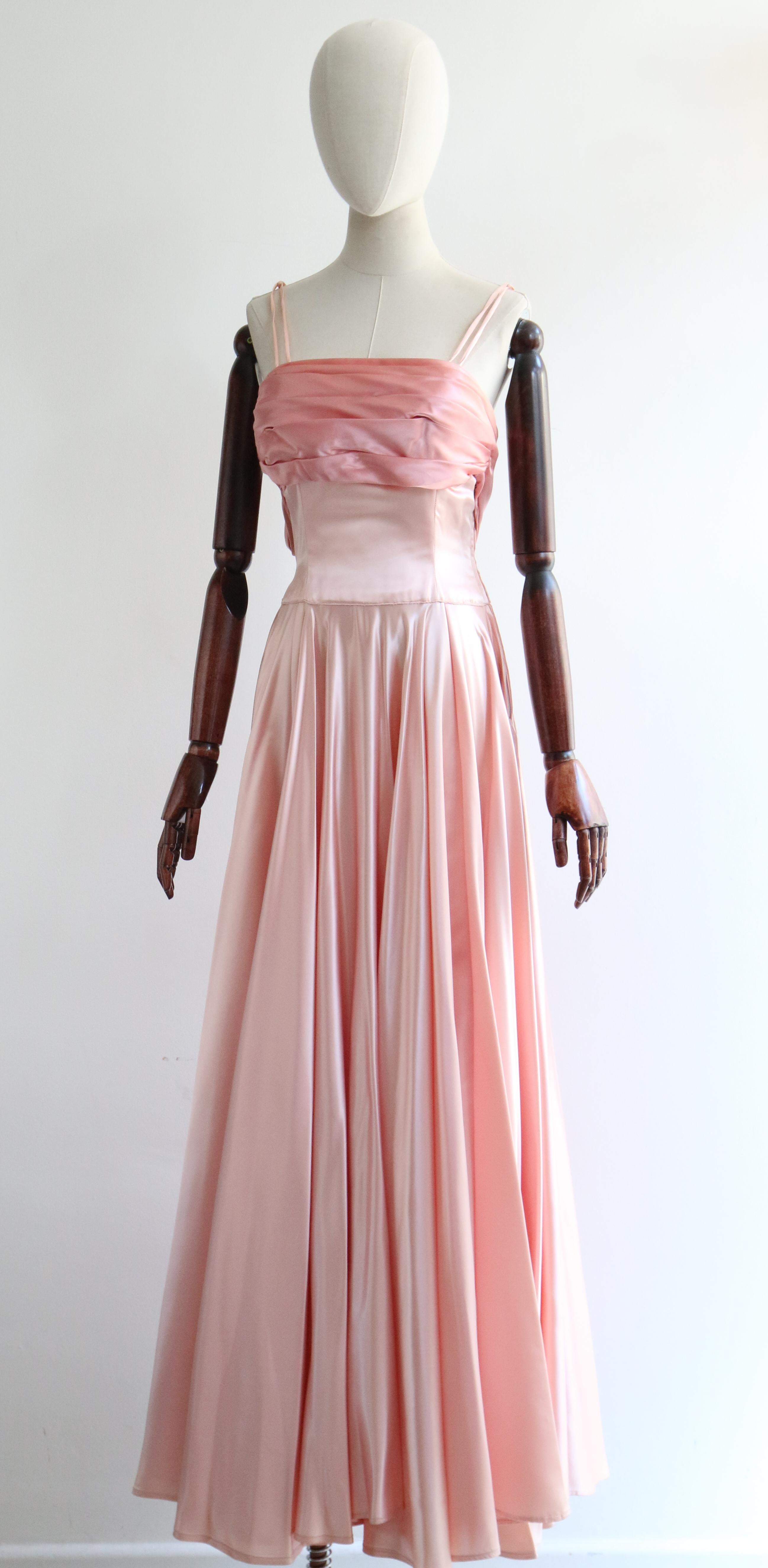 Women's or Men's Vintage 1950's Duchess Satin Rose Embellished Dress UK 10 US 6