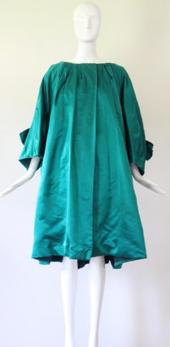 Vintage años 50 Abrigo de satén Duquesa Neiman Marcus US 4-10 UK 8-14