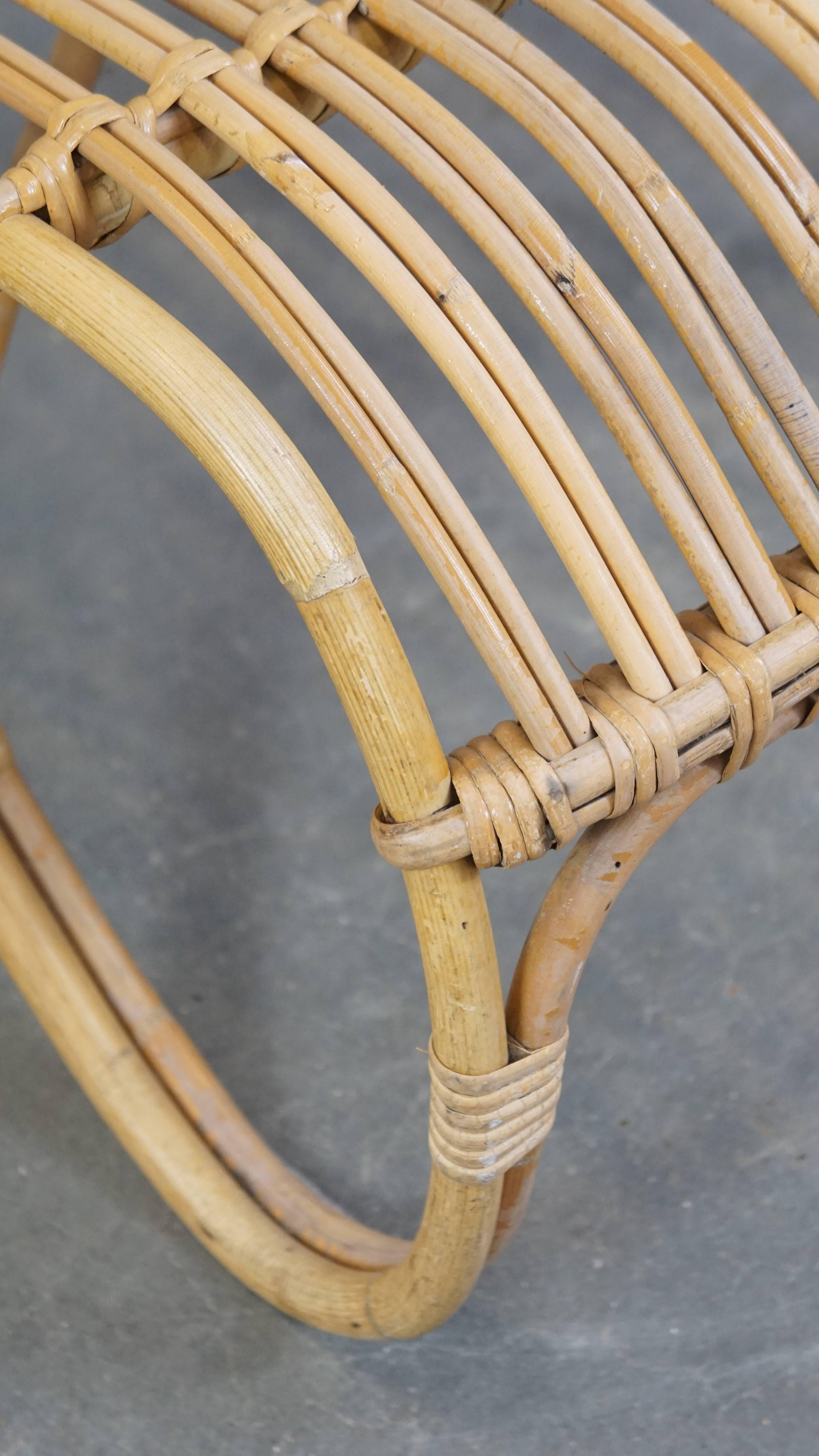Vintage 1950s Dutch design rattan armchair with beautiful organic shapes For Sale 3