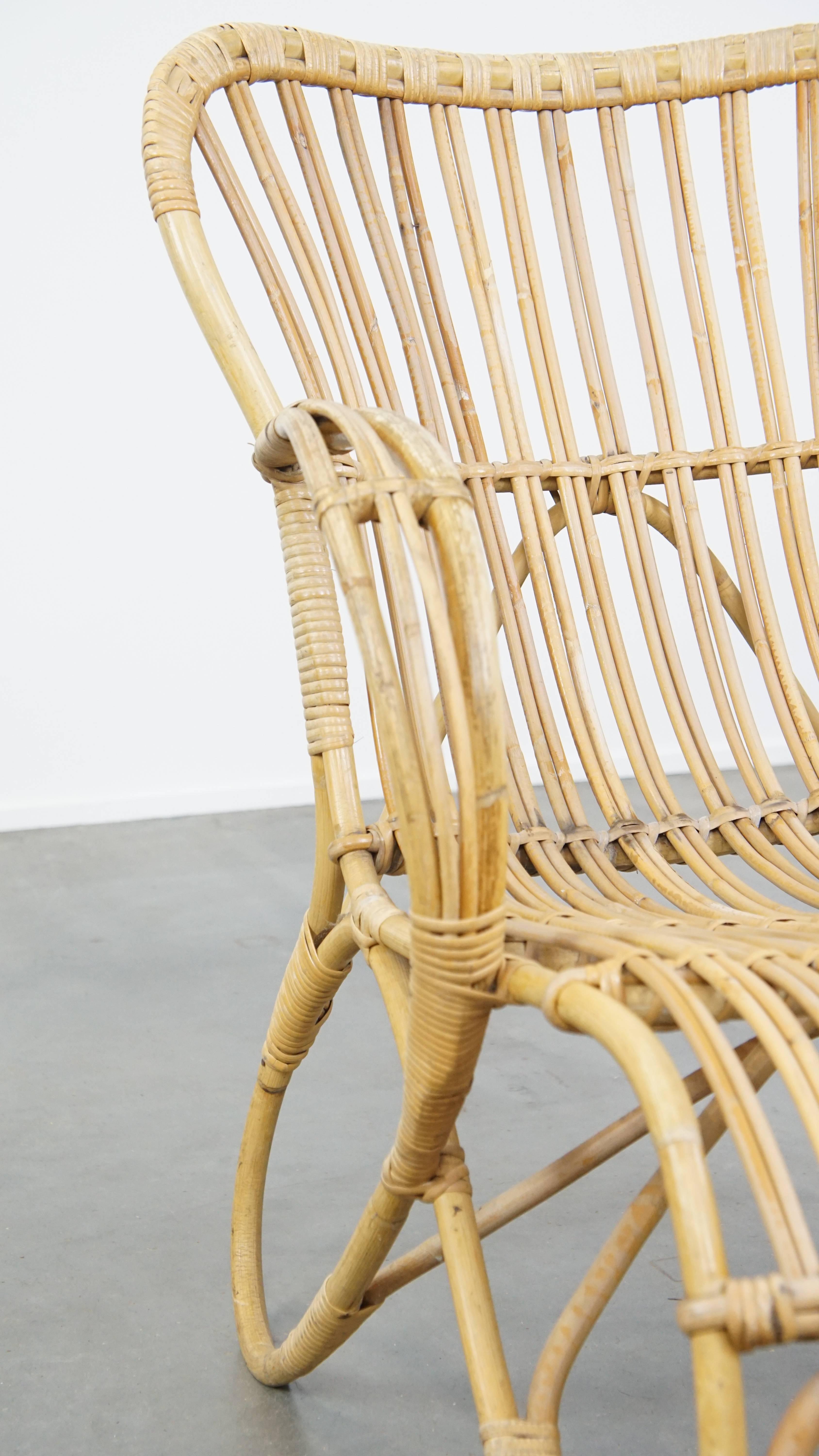 Vintage 1950s Dutch design rattan armchair with beautiful organic shapes For Sale 2