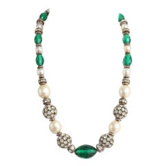 Vintage 1950
s Emerald 
Rhinestone Beaded Miriam Haskell Necklace