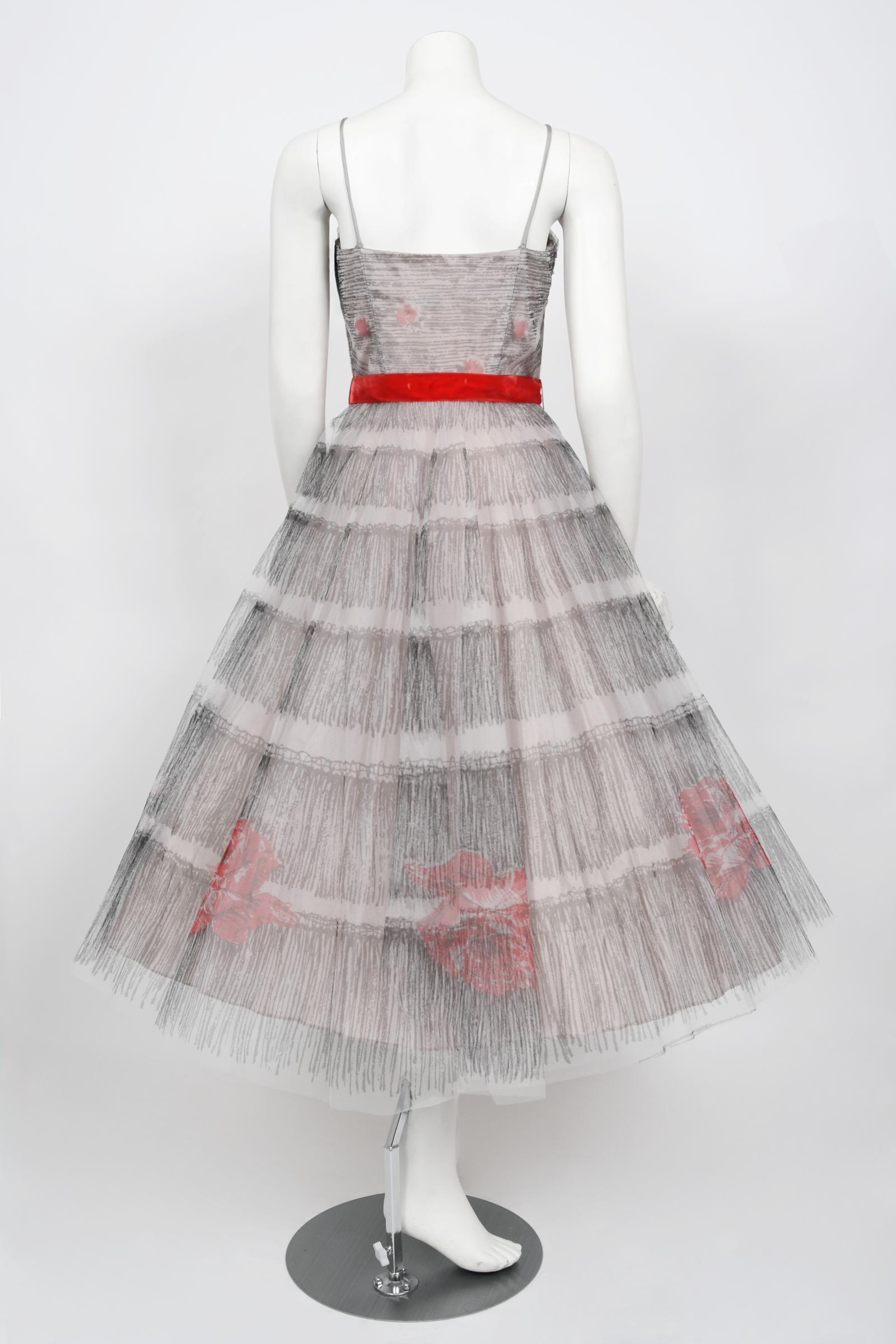 Vintage 1950's Emma Domb Red Roses Illusion Print Tulle Full-Skirt Party Dress en vente 7