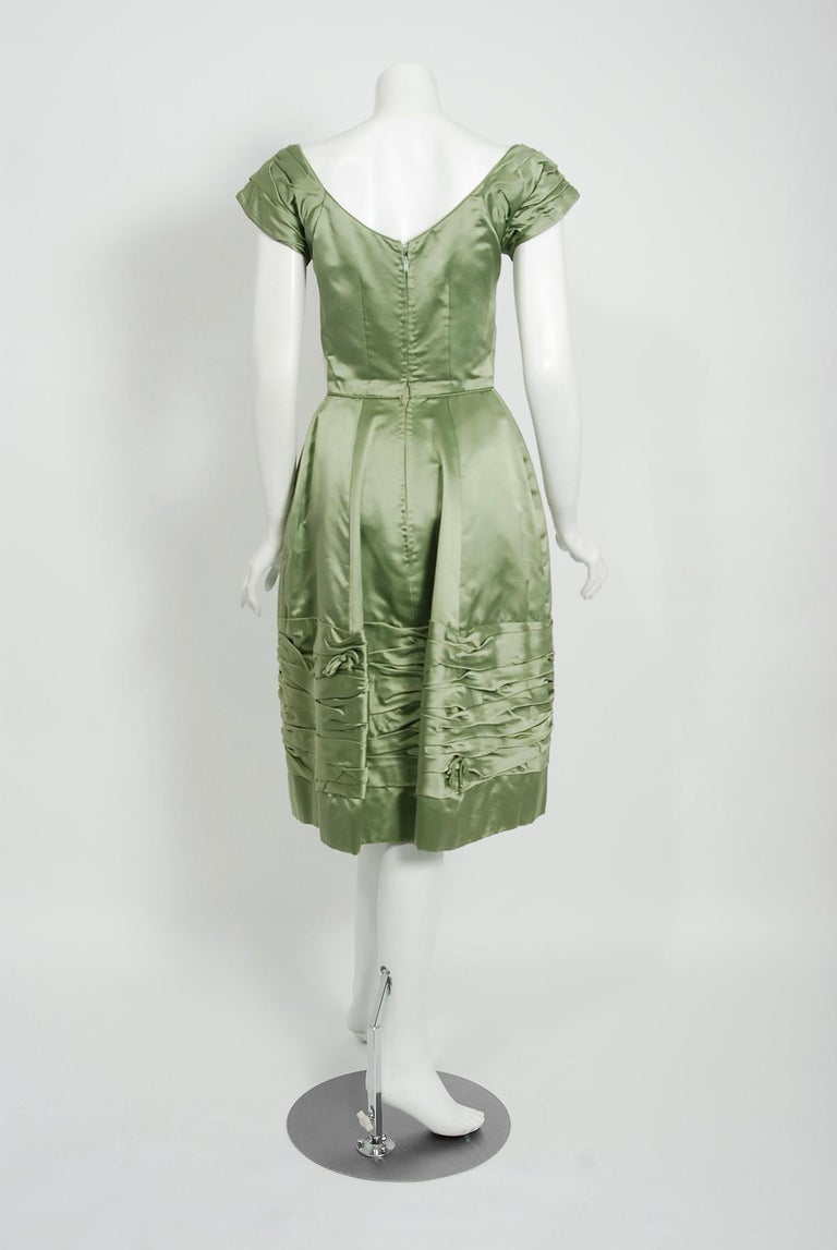 Sage green vintage dress discount