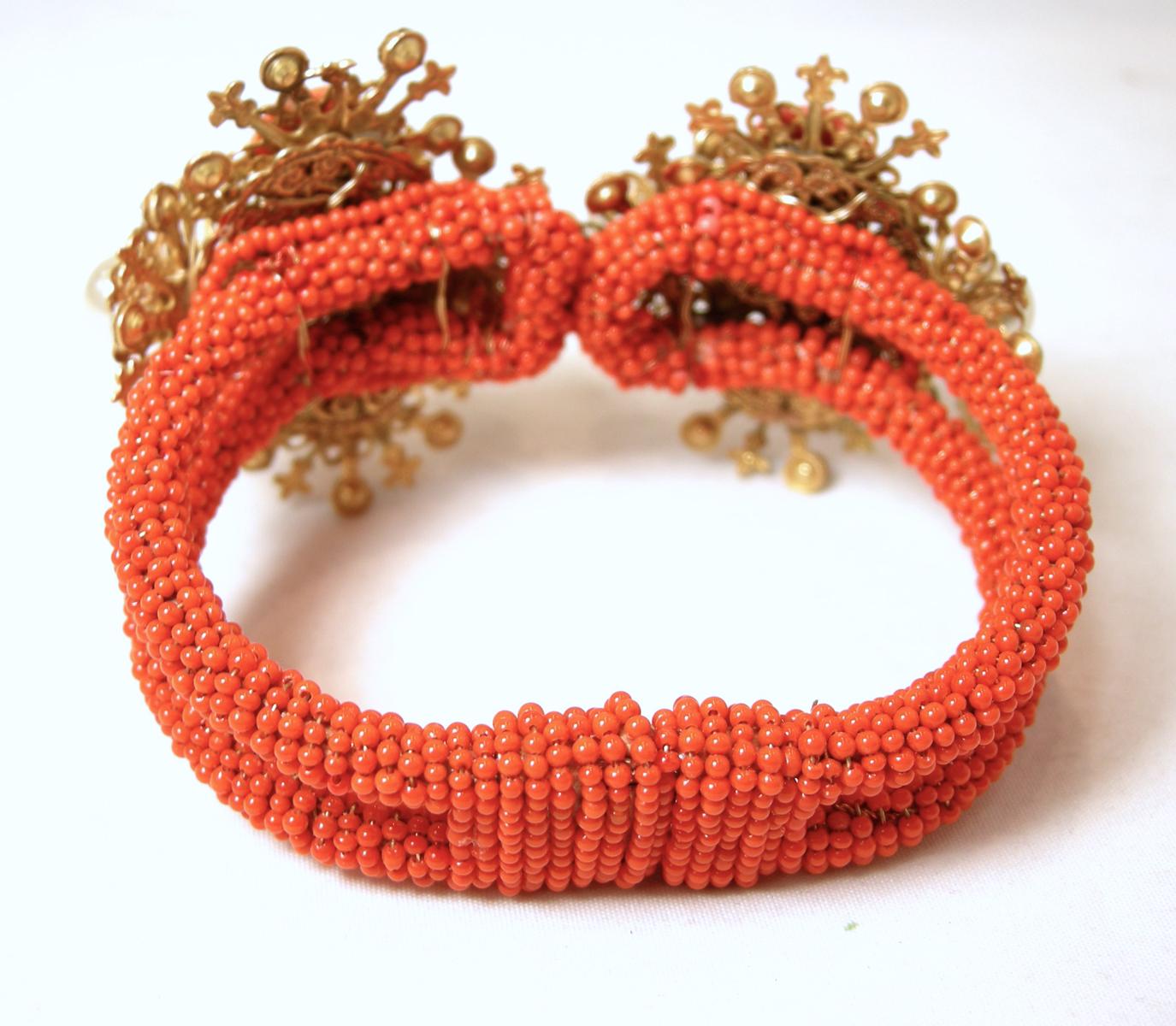 Vintage 1950s Faux Coral, Pearls & Crystals Clamper Bracelet In Good Condition For Sale In New York, NY
