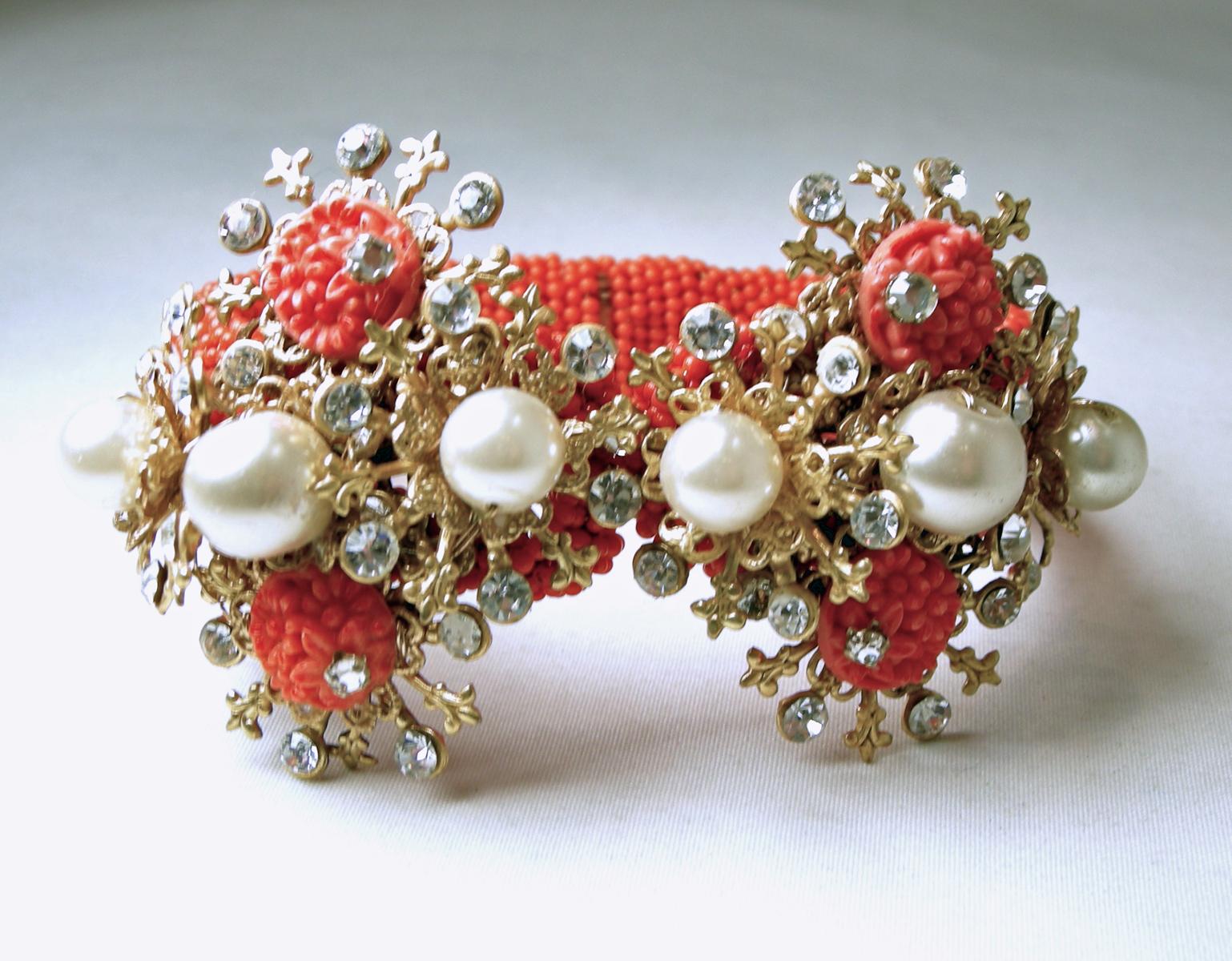 Women's Vintage 1950s Faux Coral, Pearls & Crystals Clamper Bracelet For Sale