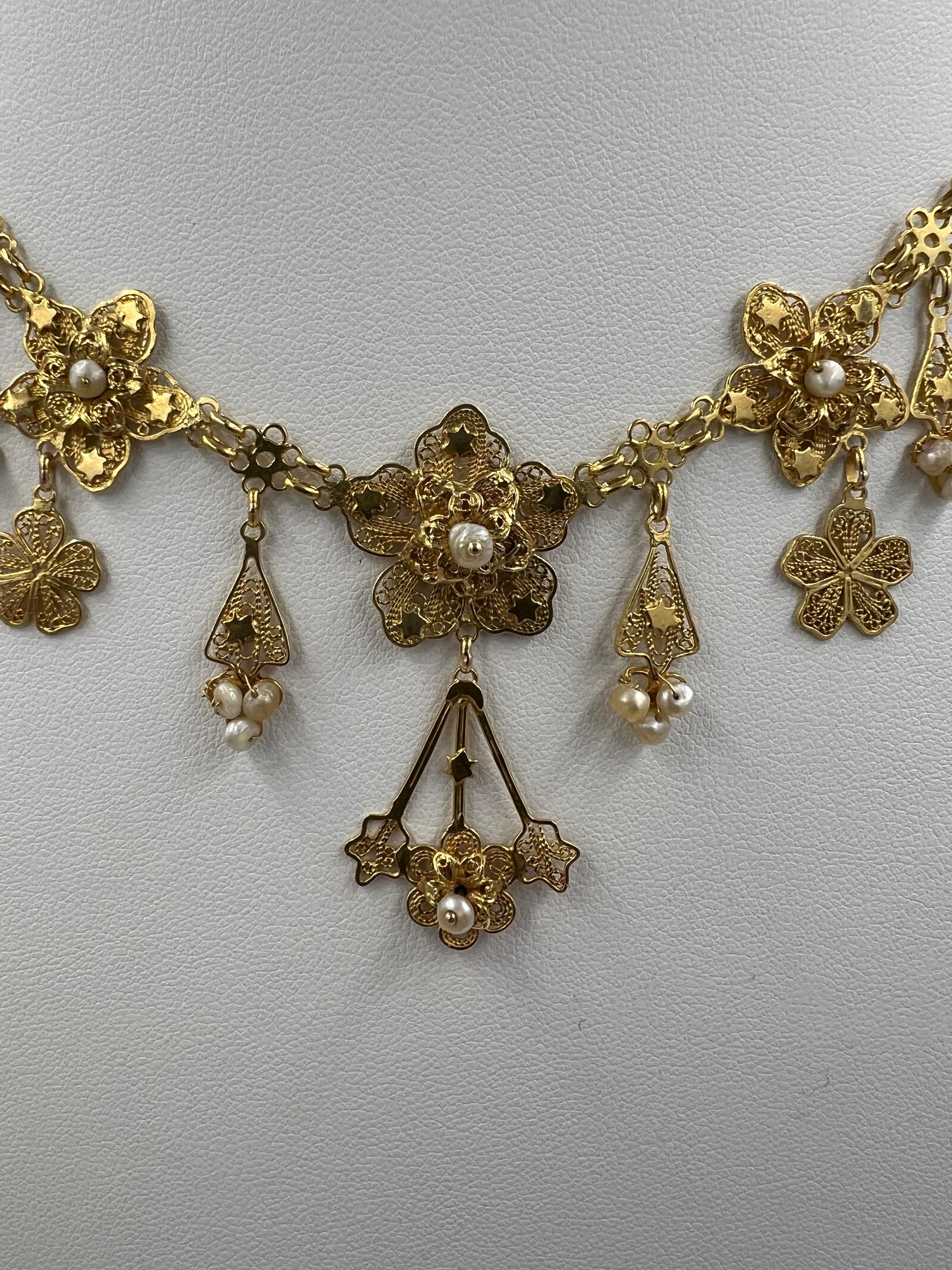 Vintage 1950s Filigree Fringe 18k Yellow Gold Pearl Necklace Bon état - En vente à Los Angeles, CA