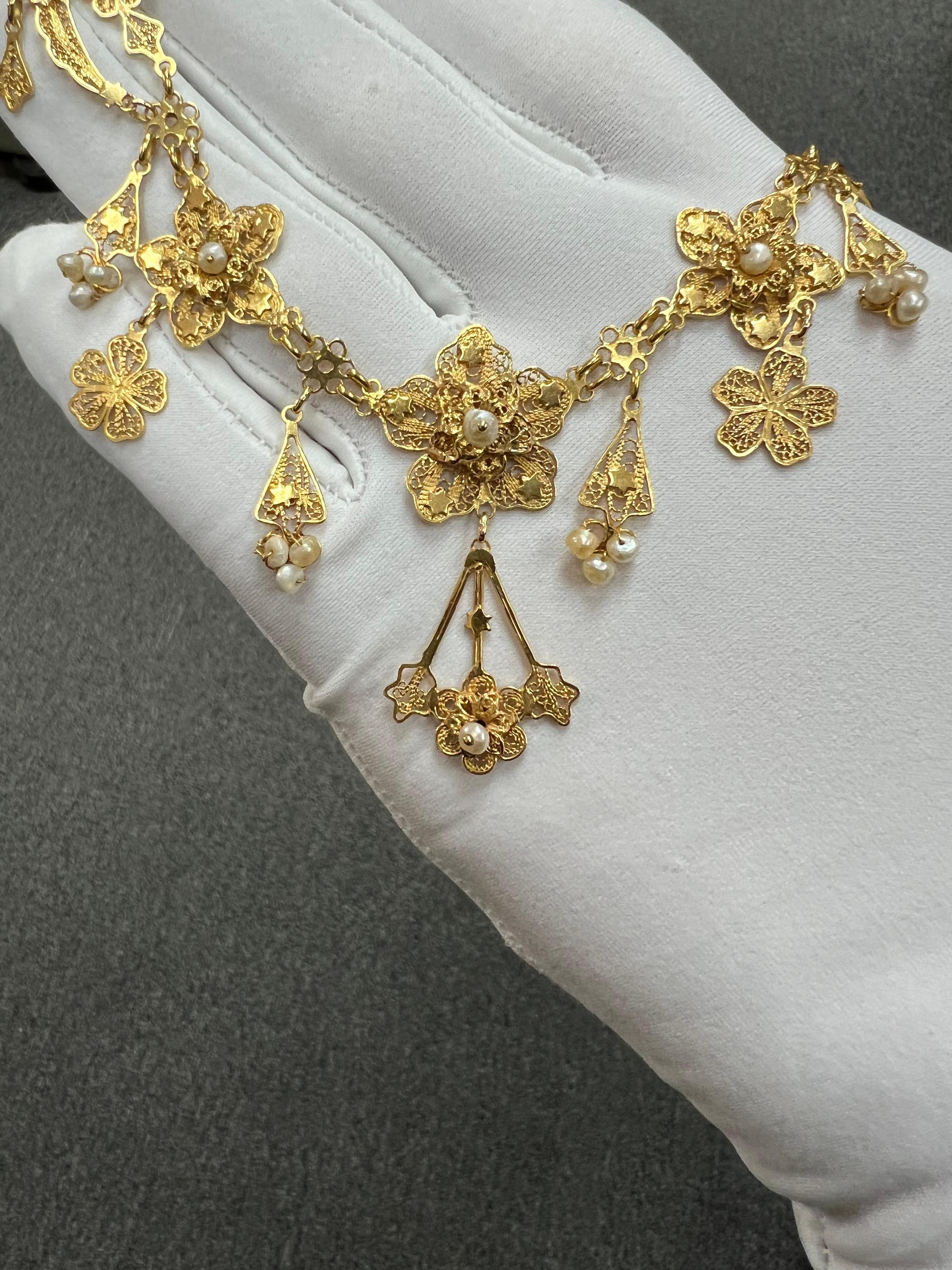 Vintage 1950s Filigree Fringe 18k Yellow Gold Pearl Necklace en vente 3