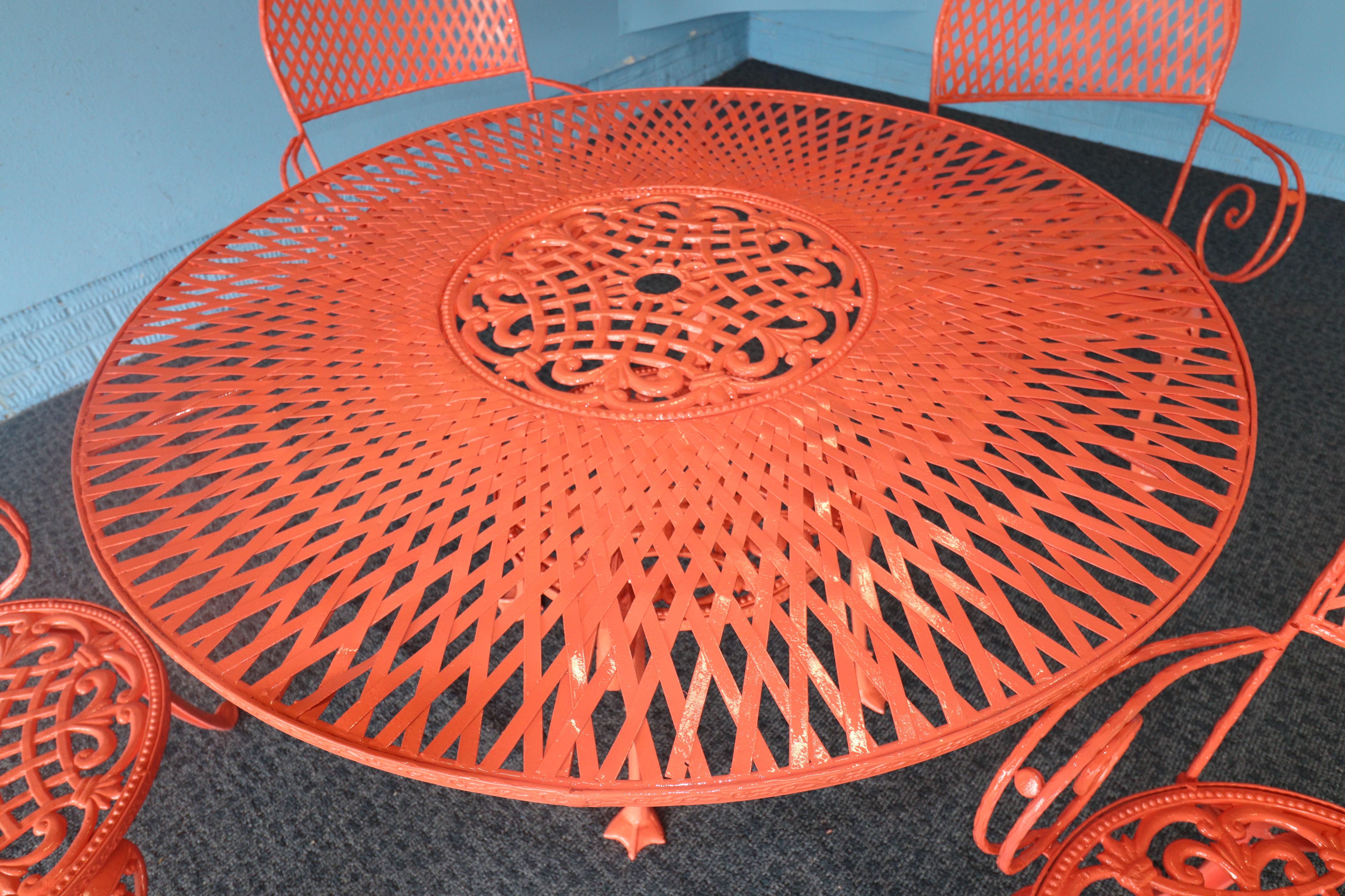Set da patio in ferro battuto a tema fenicottero vintage degli anni '50 - raro design personalizzato in vendita 3