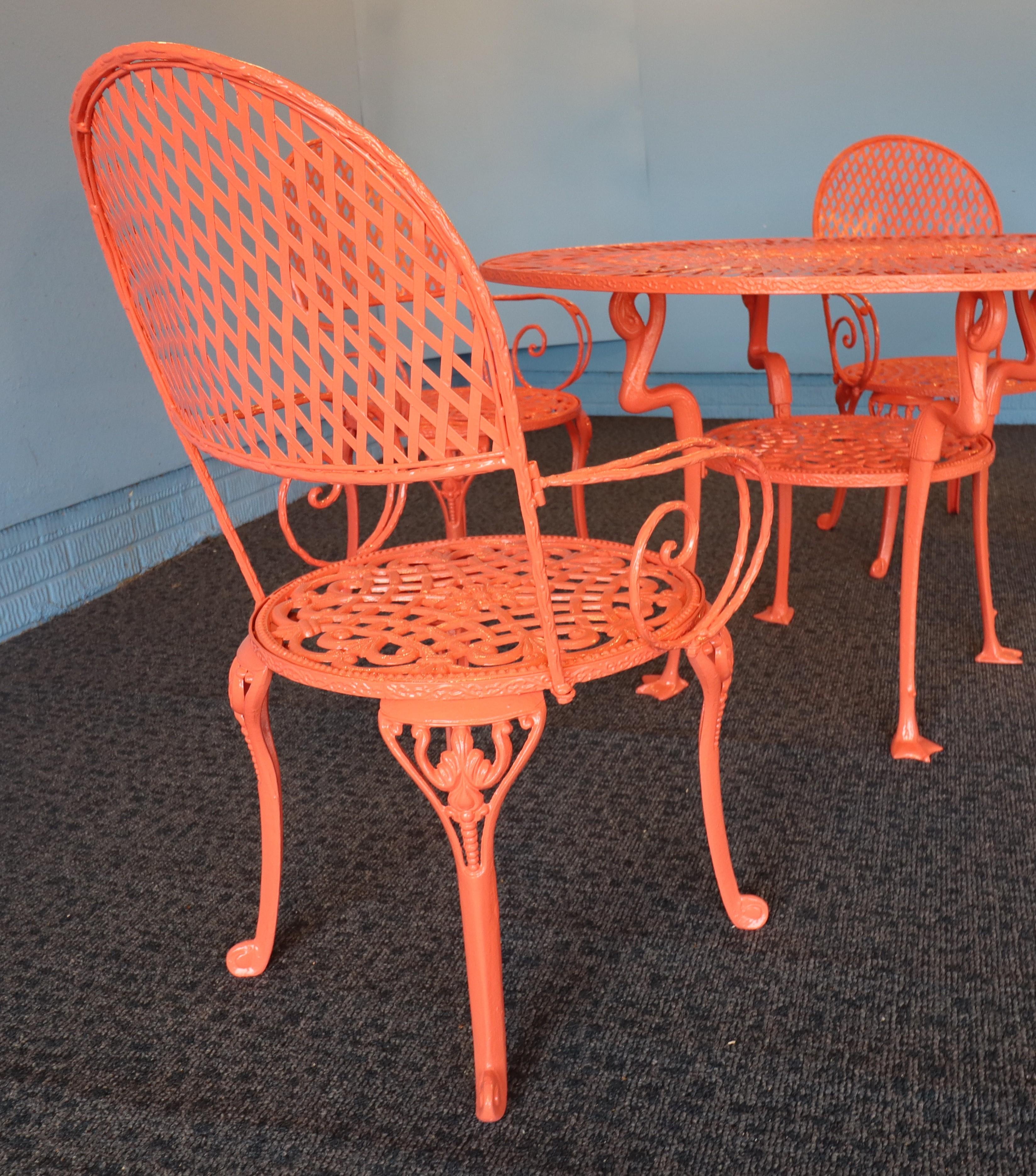 Vintage 1950s Flamingo-Themed Wrought Iron Patio Set – Rare Custom Design In Good Condition For Sale In Omaha, NE