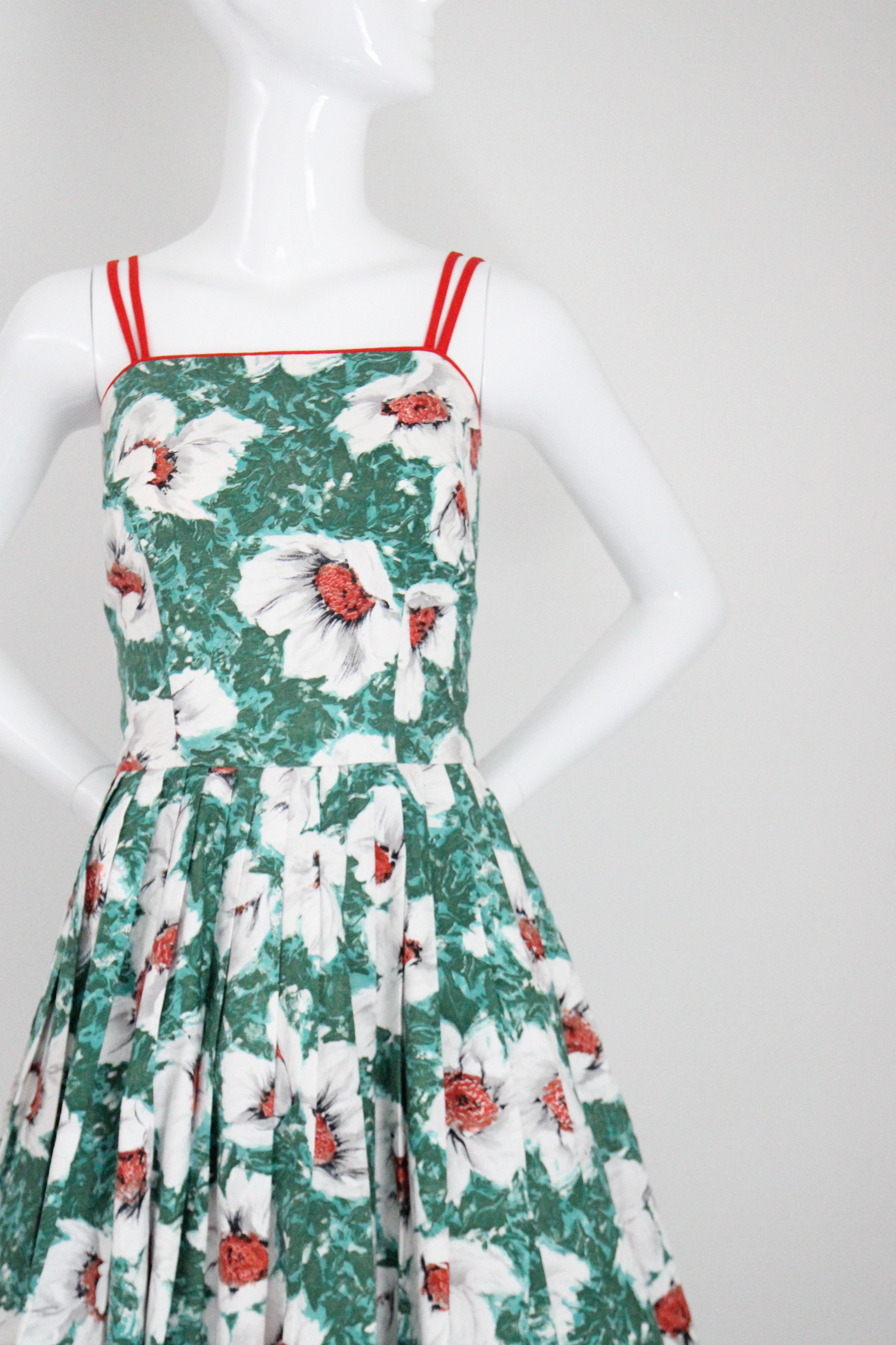 Gray Vintage 1950's Floral Dress 1950's Cotton Floral Green Fit and Flare UK 6 US 2 For Sale