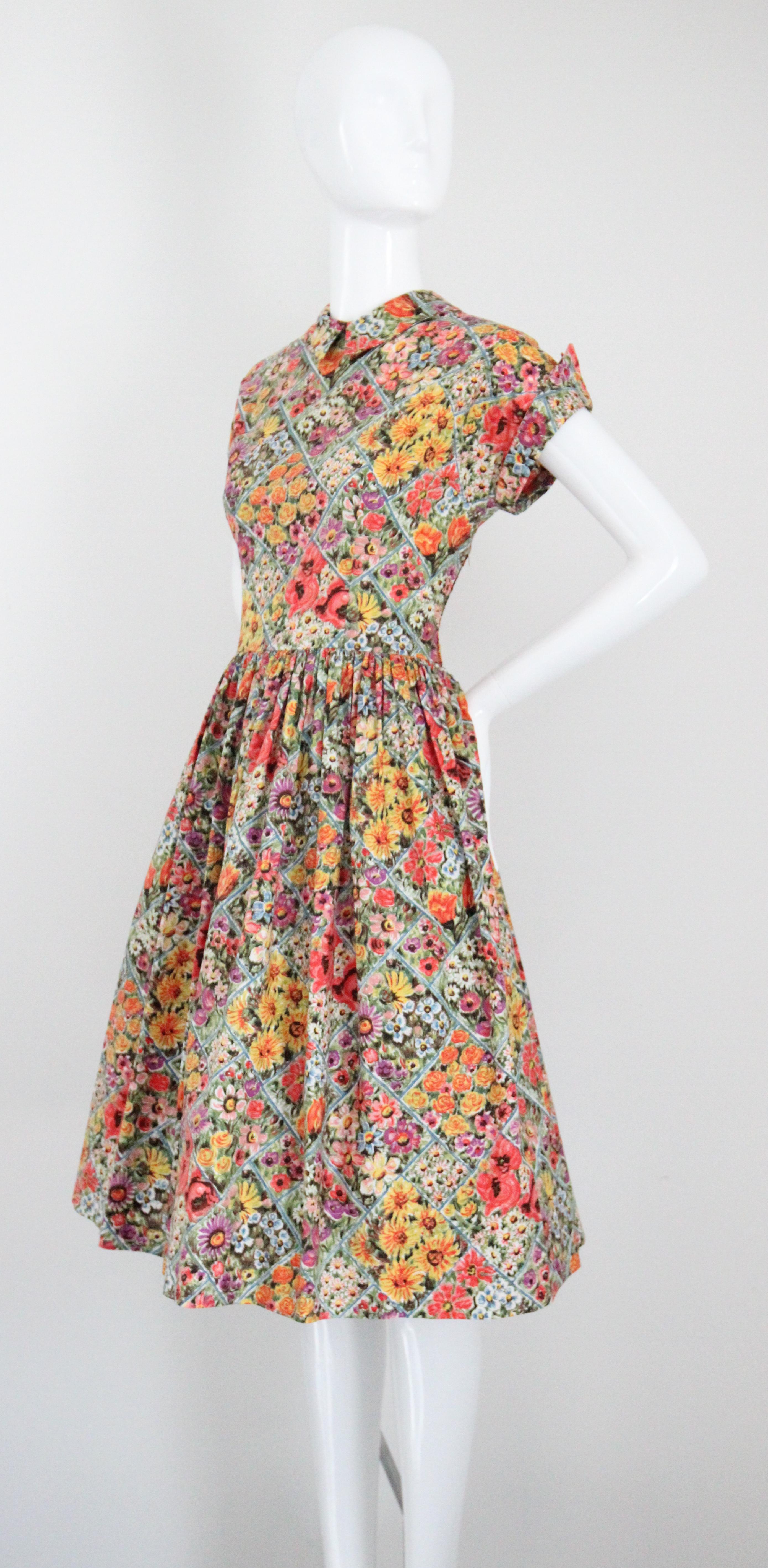 Vintage 1950's Floral Dress vintage 1950's fit and flare 1950s cotton UK 10 US 6 For Sale 1