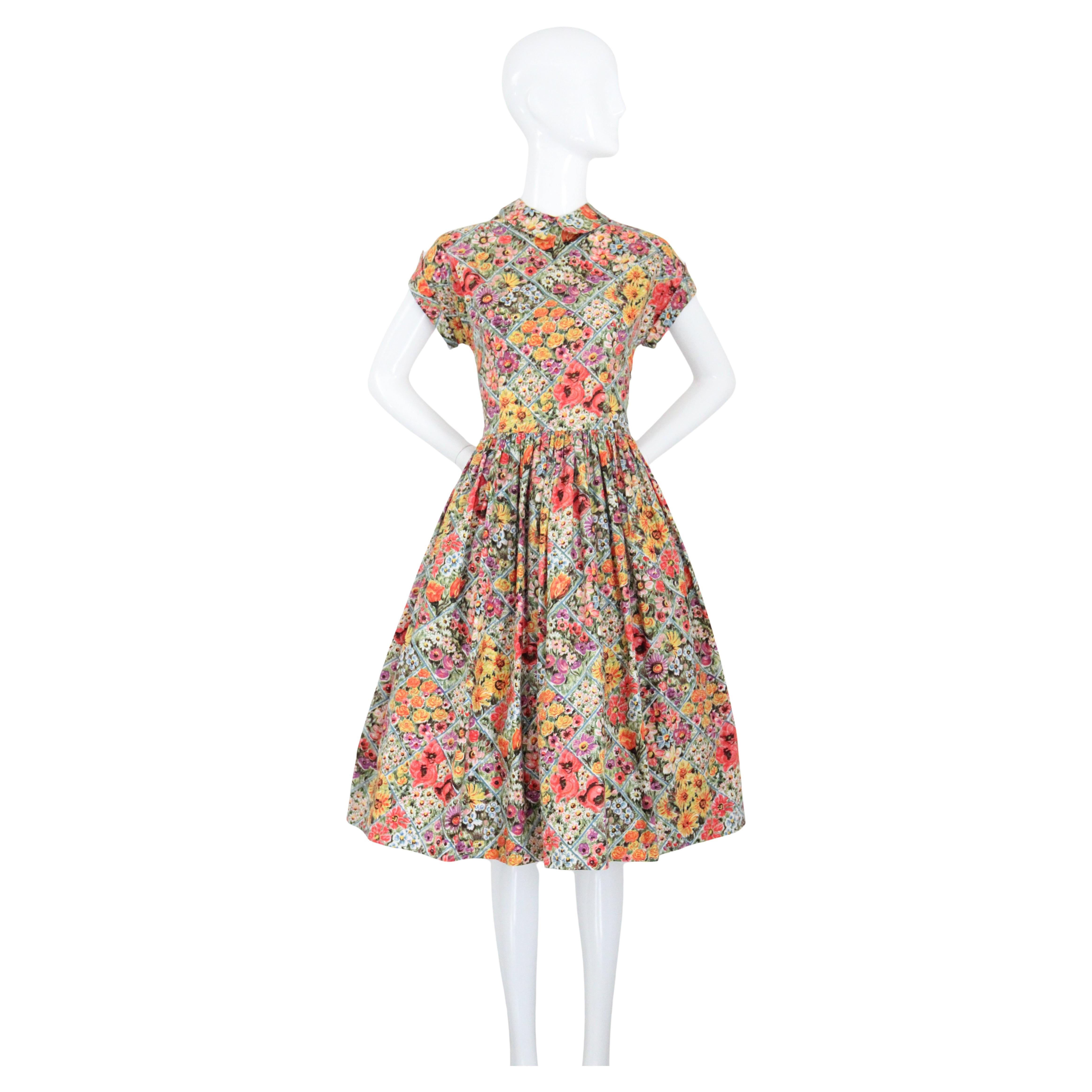Vintage 1950's Floral Dress vintage 1950's fit and flare 1950s cotton UK 10 US 6 For Sale