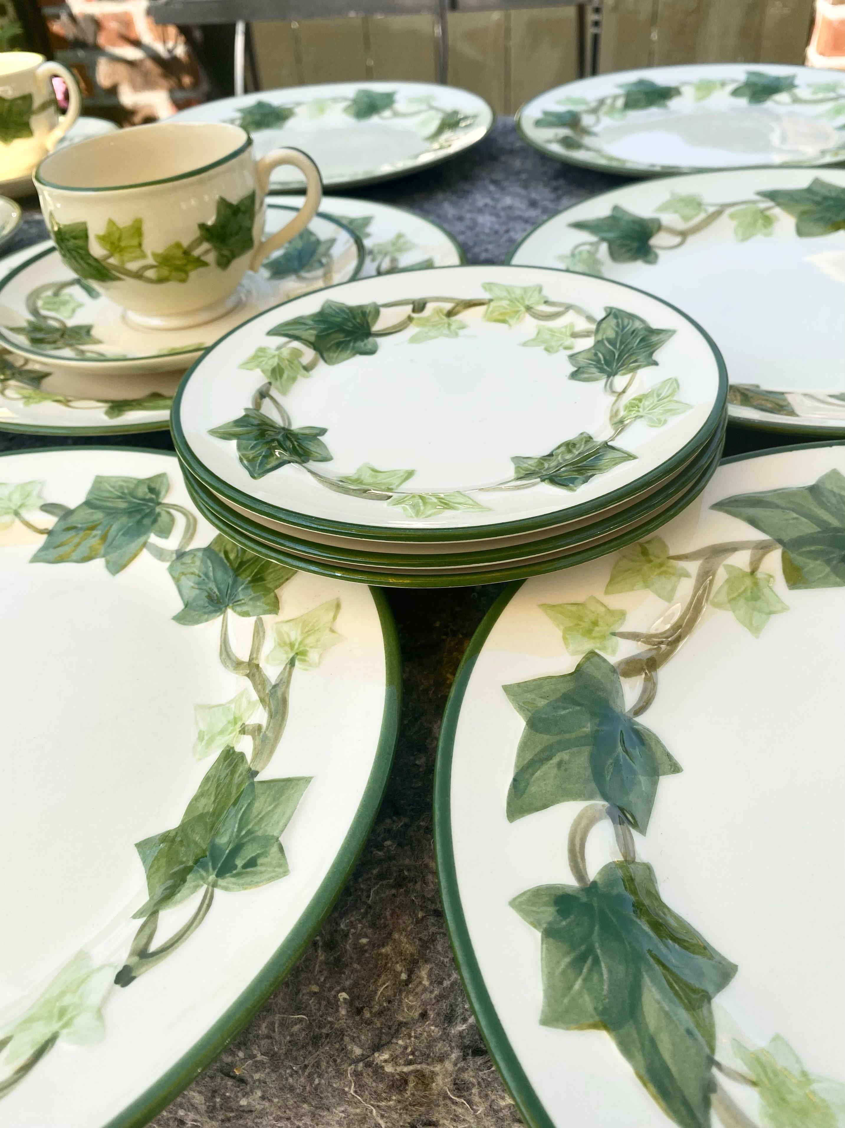 Vintage 1950's Franciscan Ivy Pattern Dinnerware en vente 6