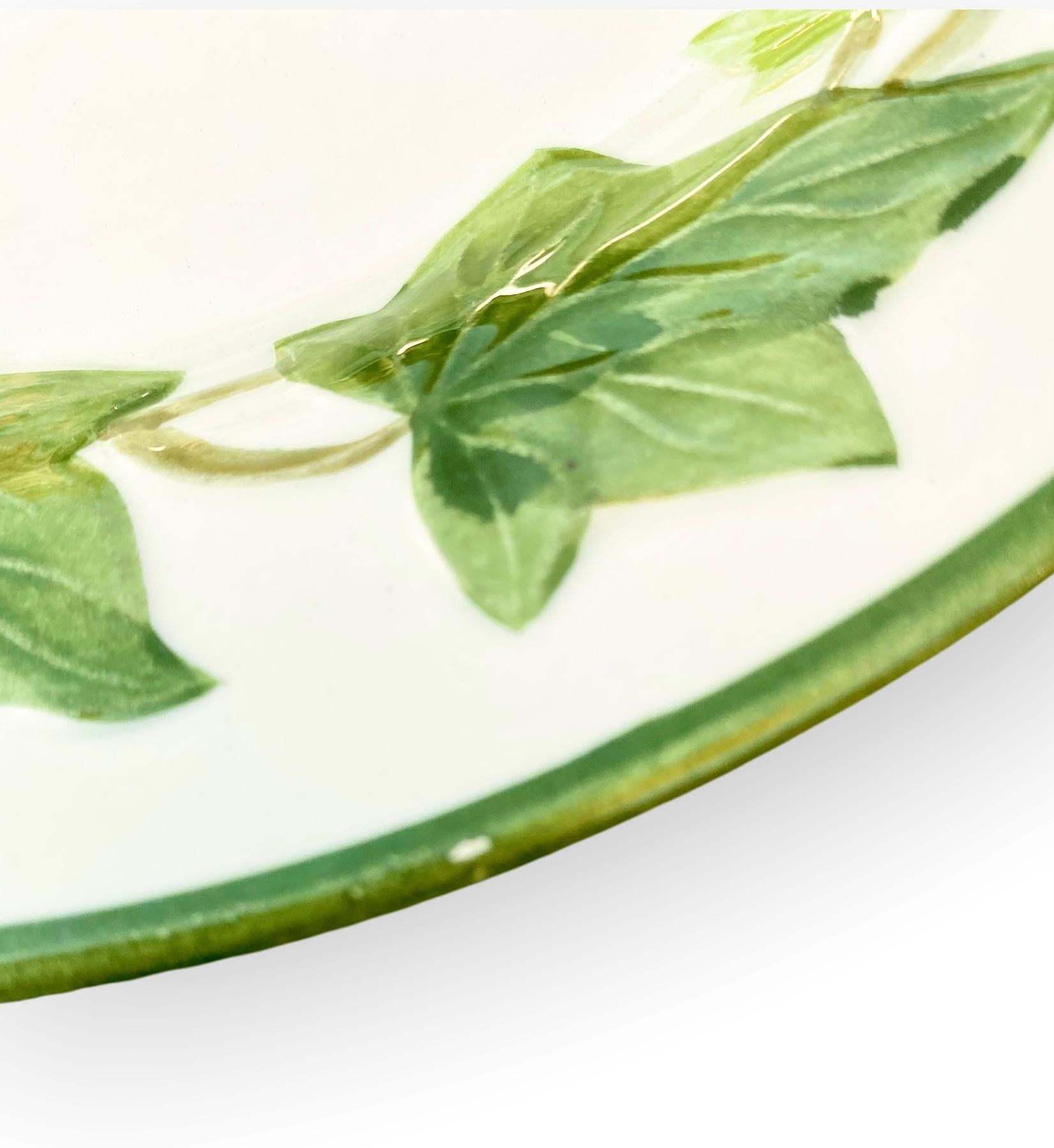 Céramique Vintage 1950's Franciscan Ivy Pattern Dinnerware en vente